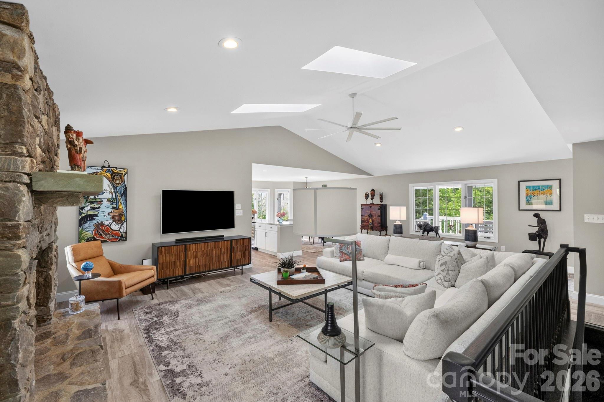 152 Skyview Circle Property Photo 16