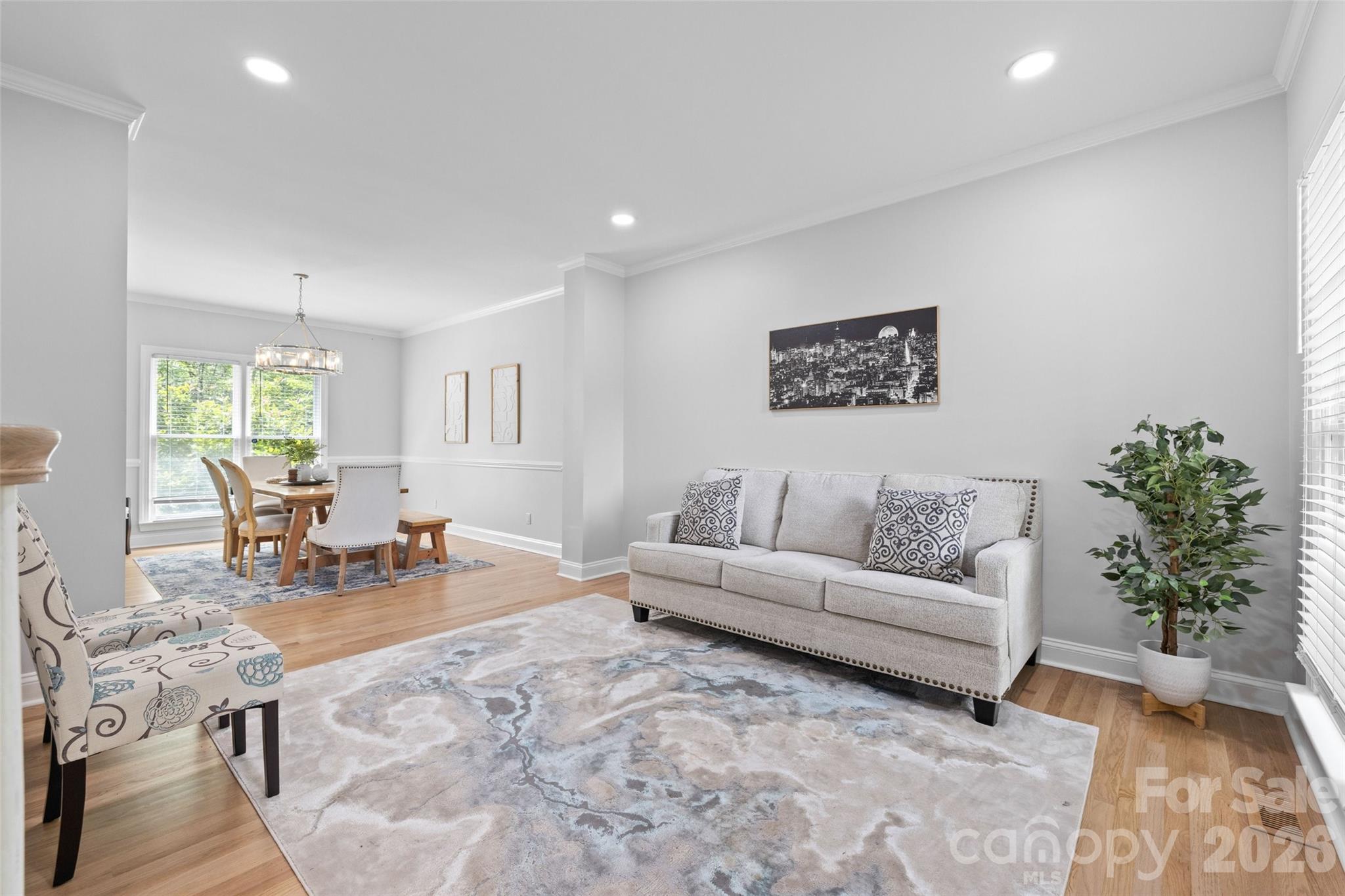 1321 Yellowood Court Property Photo 6