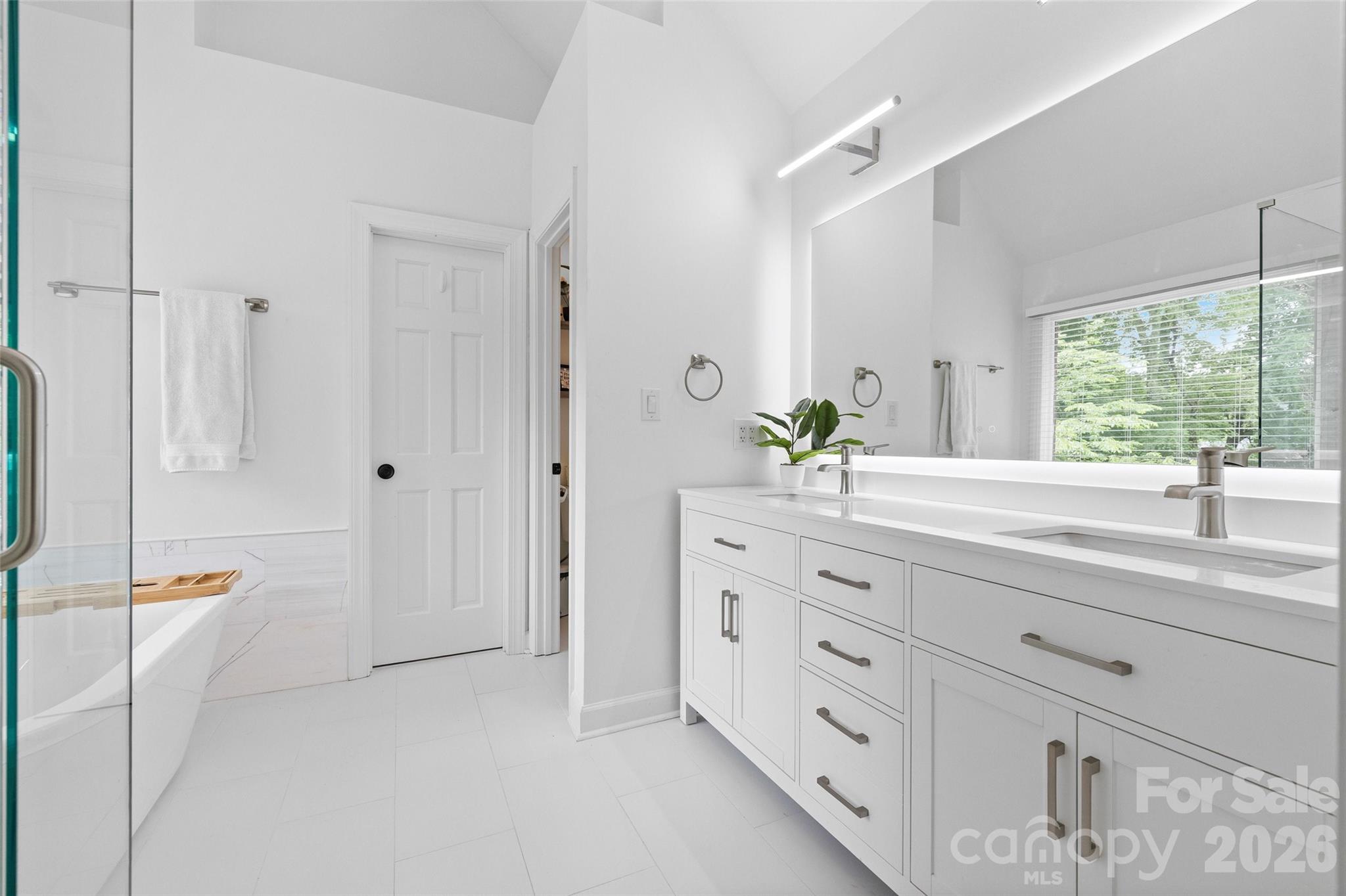 1321 Yellowood Court Property Photo 27