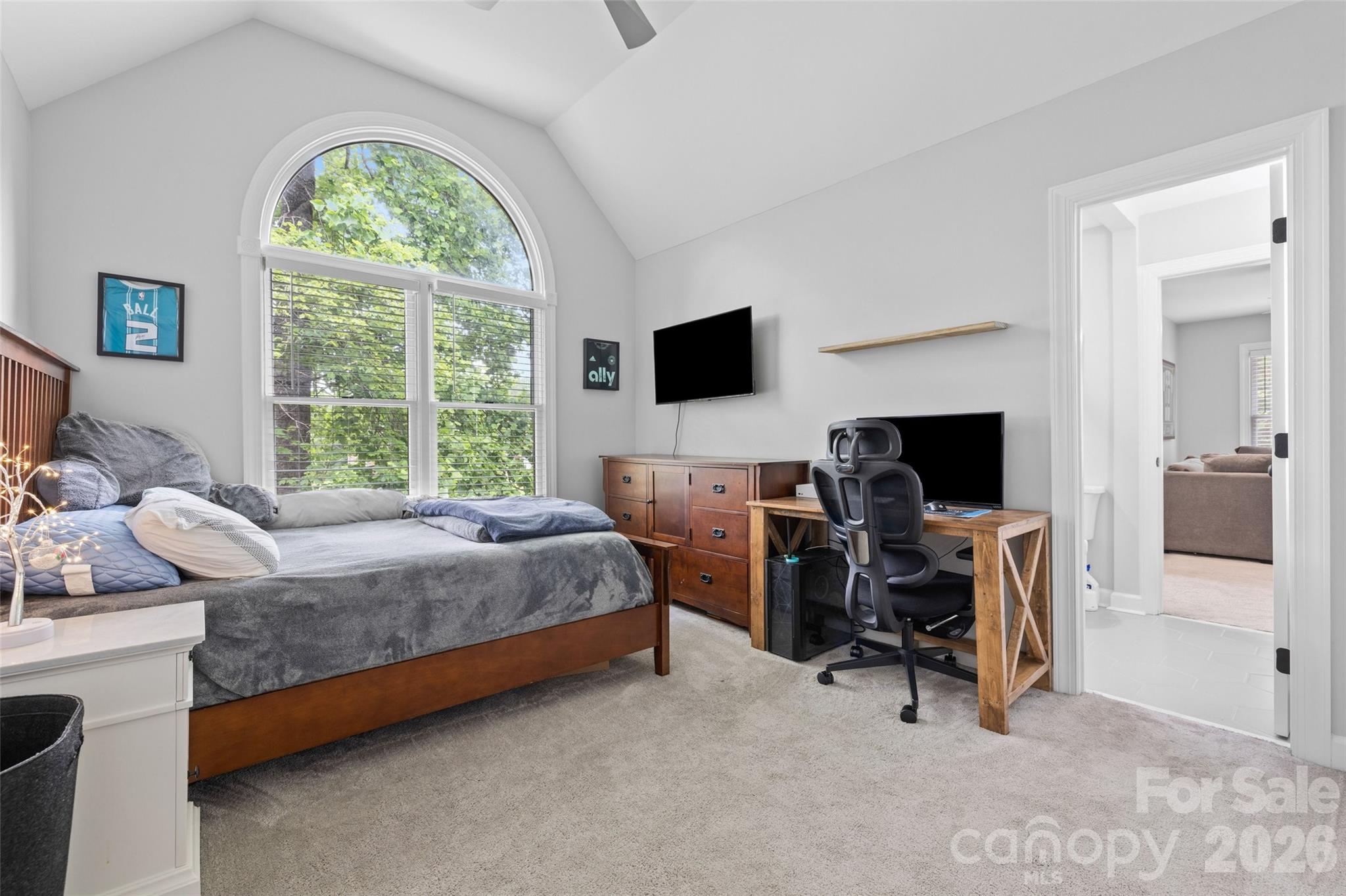1321 Yellowood Court Property Photo 33