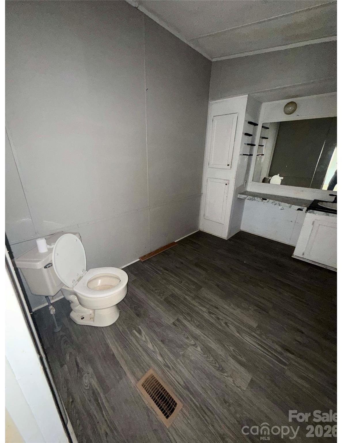 38 Short Eason Road Property Photo 6