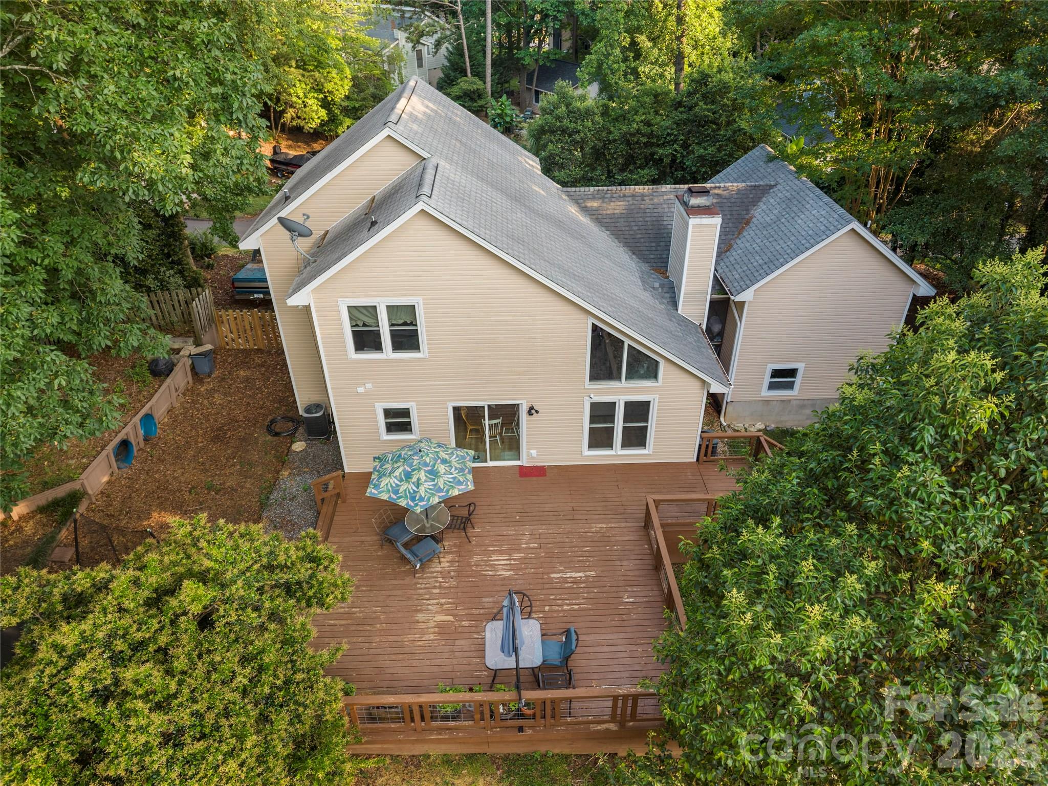 3072 Point Clear Drive Property Photo 1