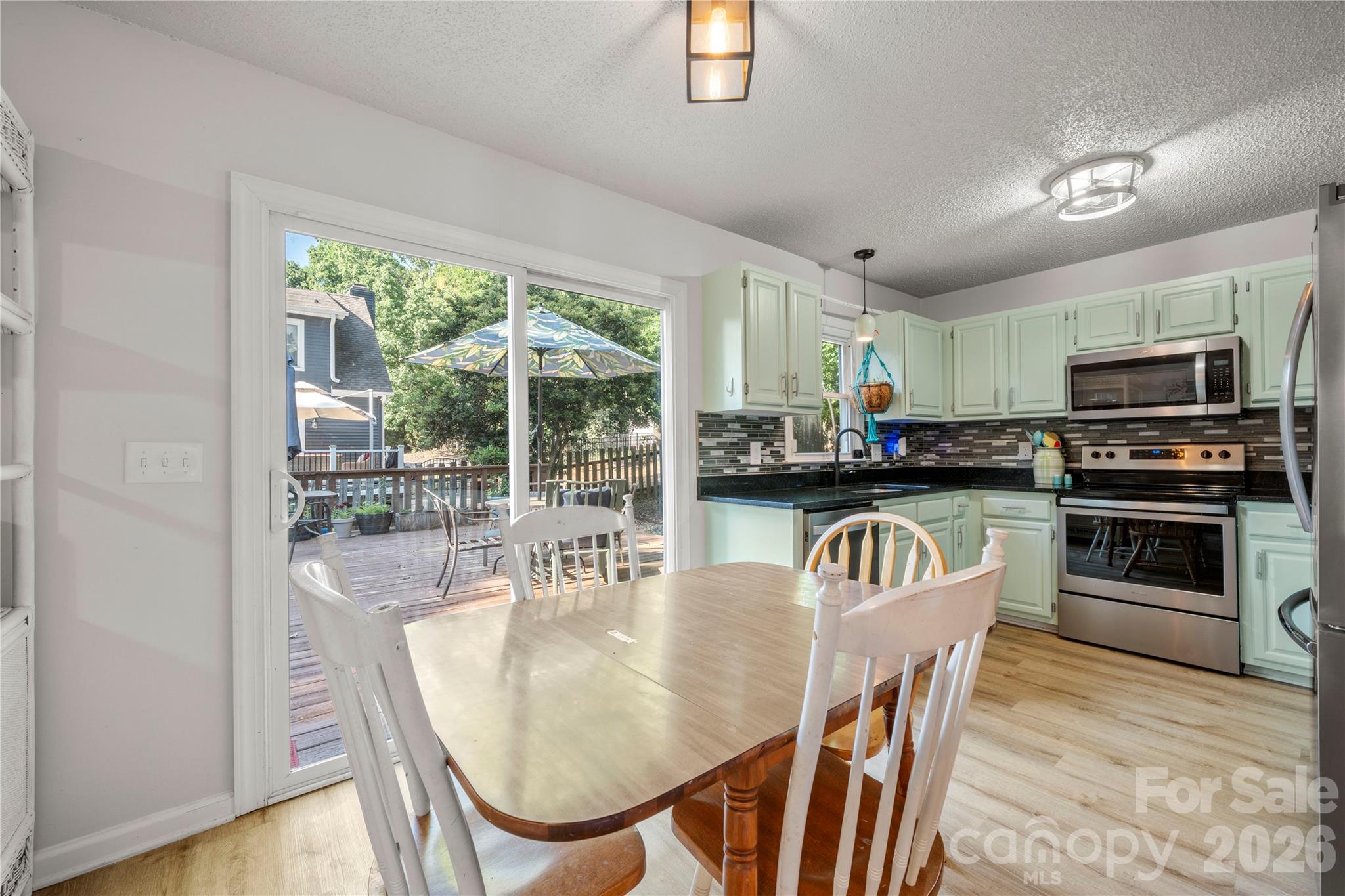 3072 Point Clear Drive Property Photo 9