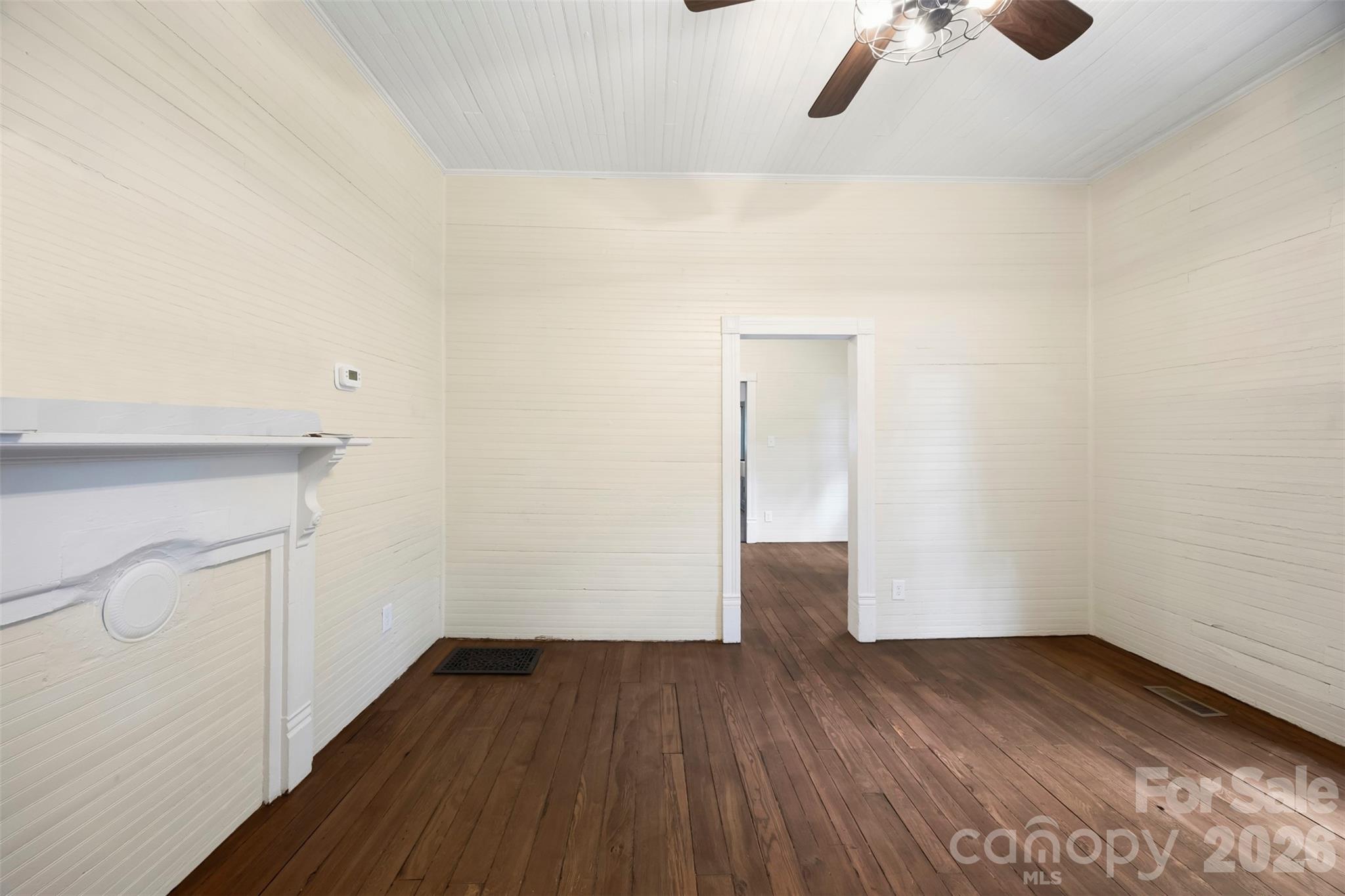201 Maple Street Property Photo 9
