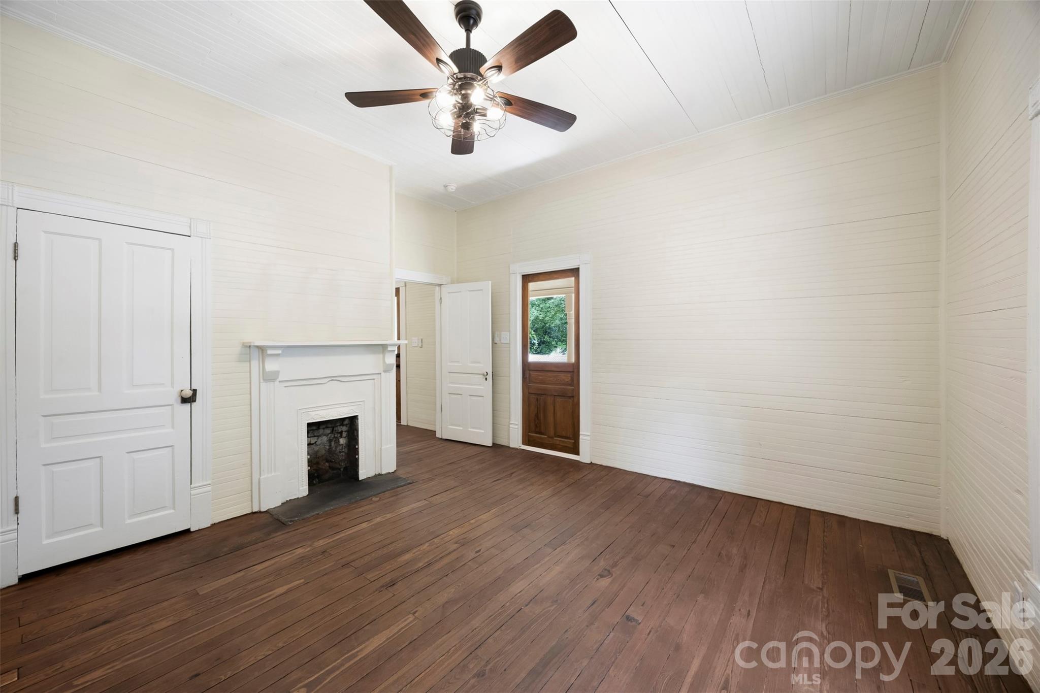 201 Maple Street Property Photo 11