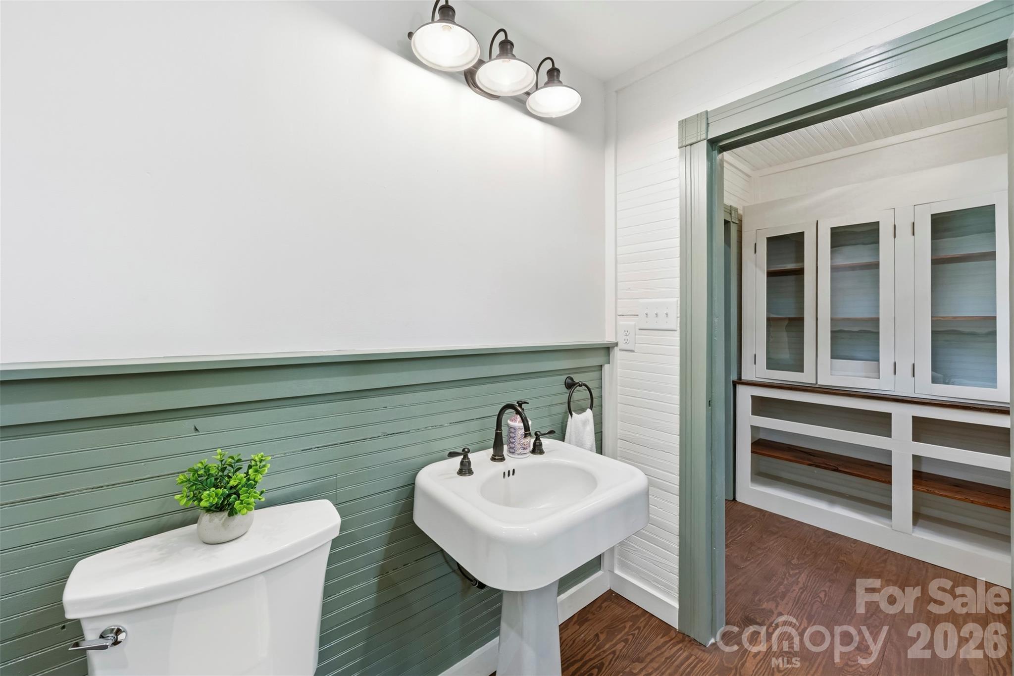 201 Maple Street Property Photo 18