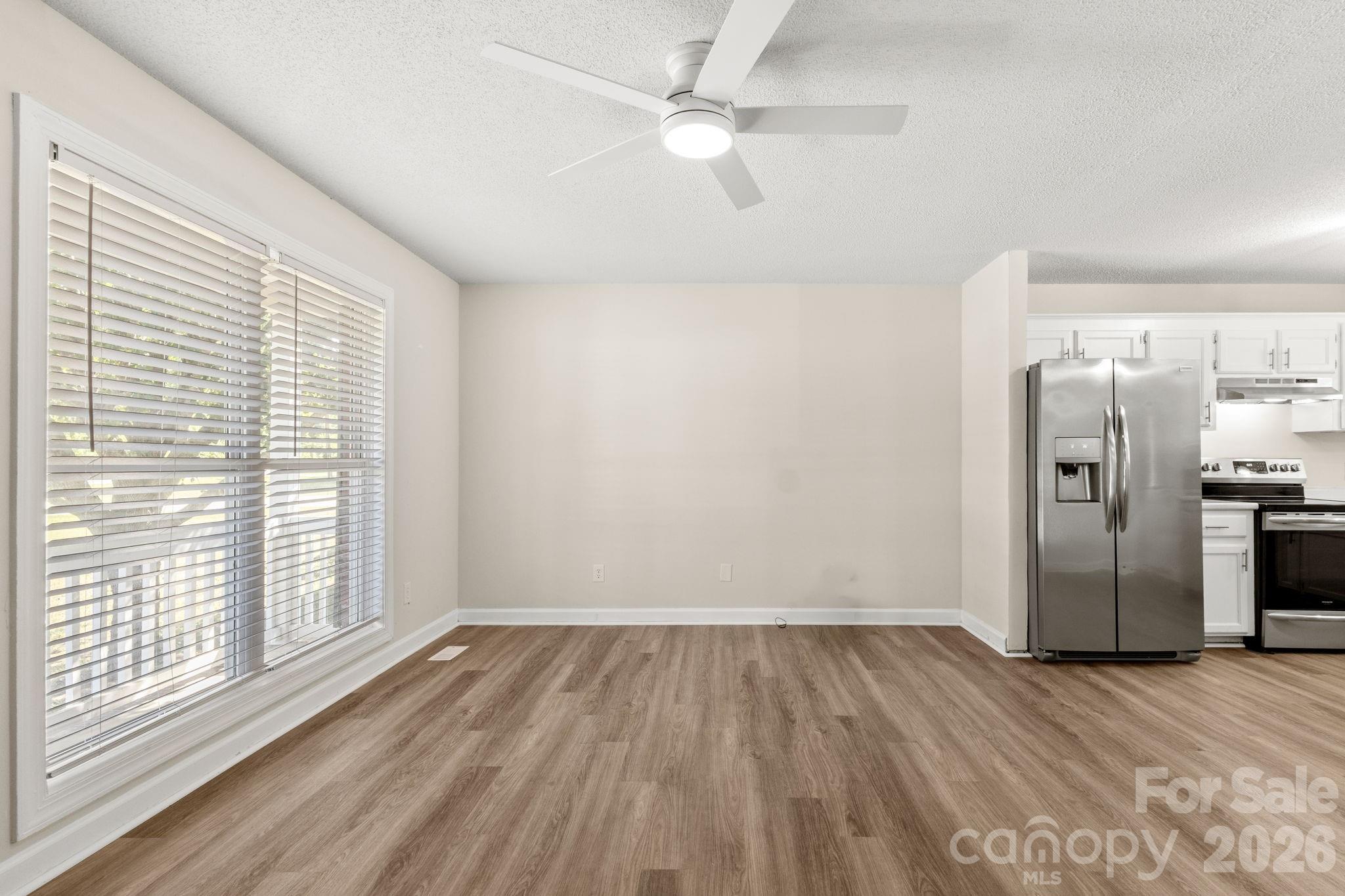 1502 E Main Street Property Photo 5