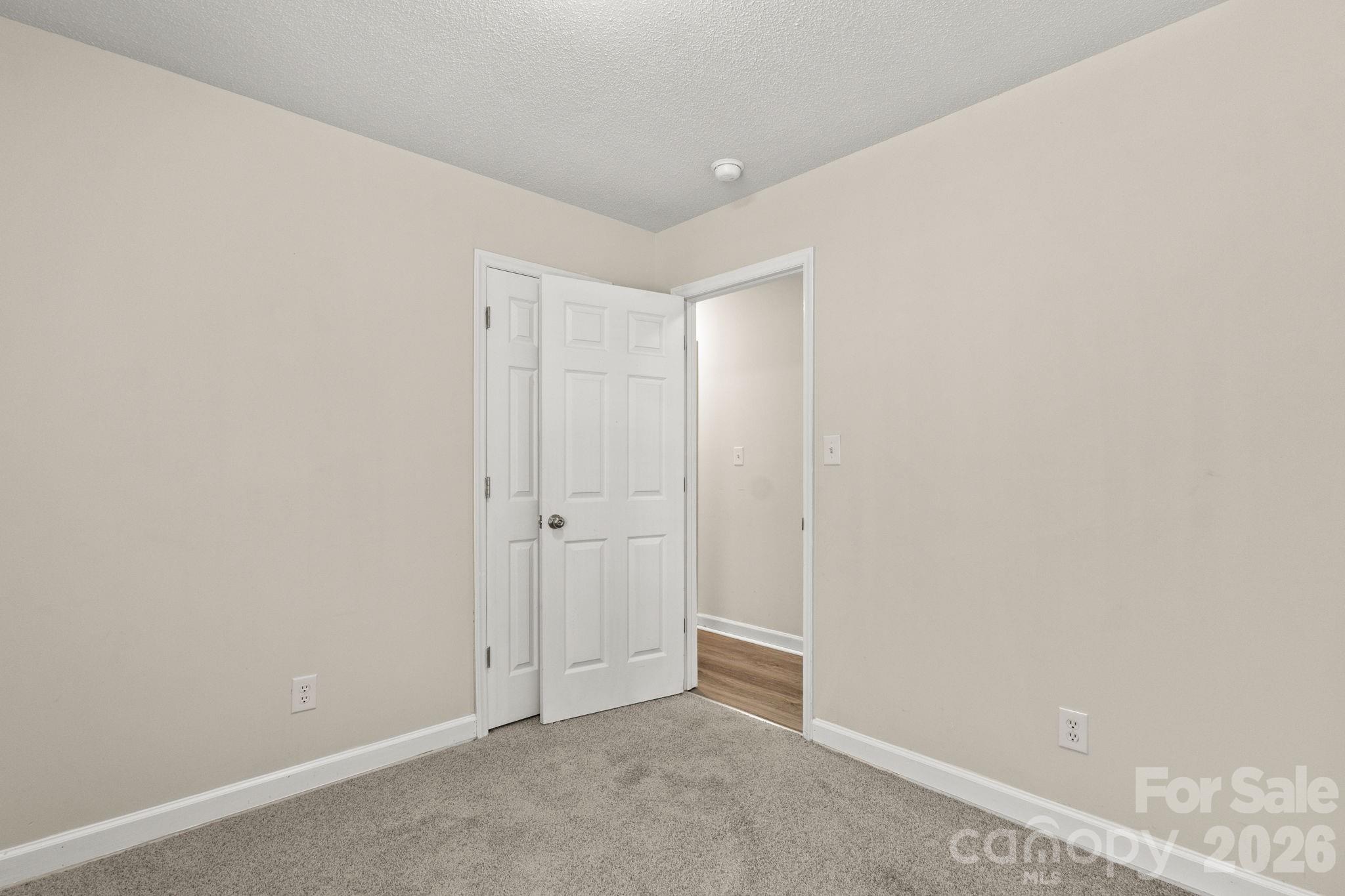1502 E Main Street Property Photo 17