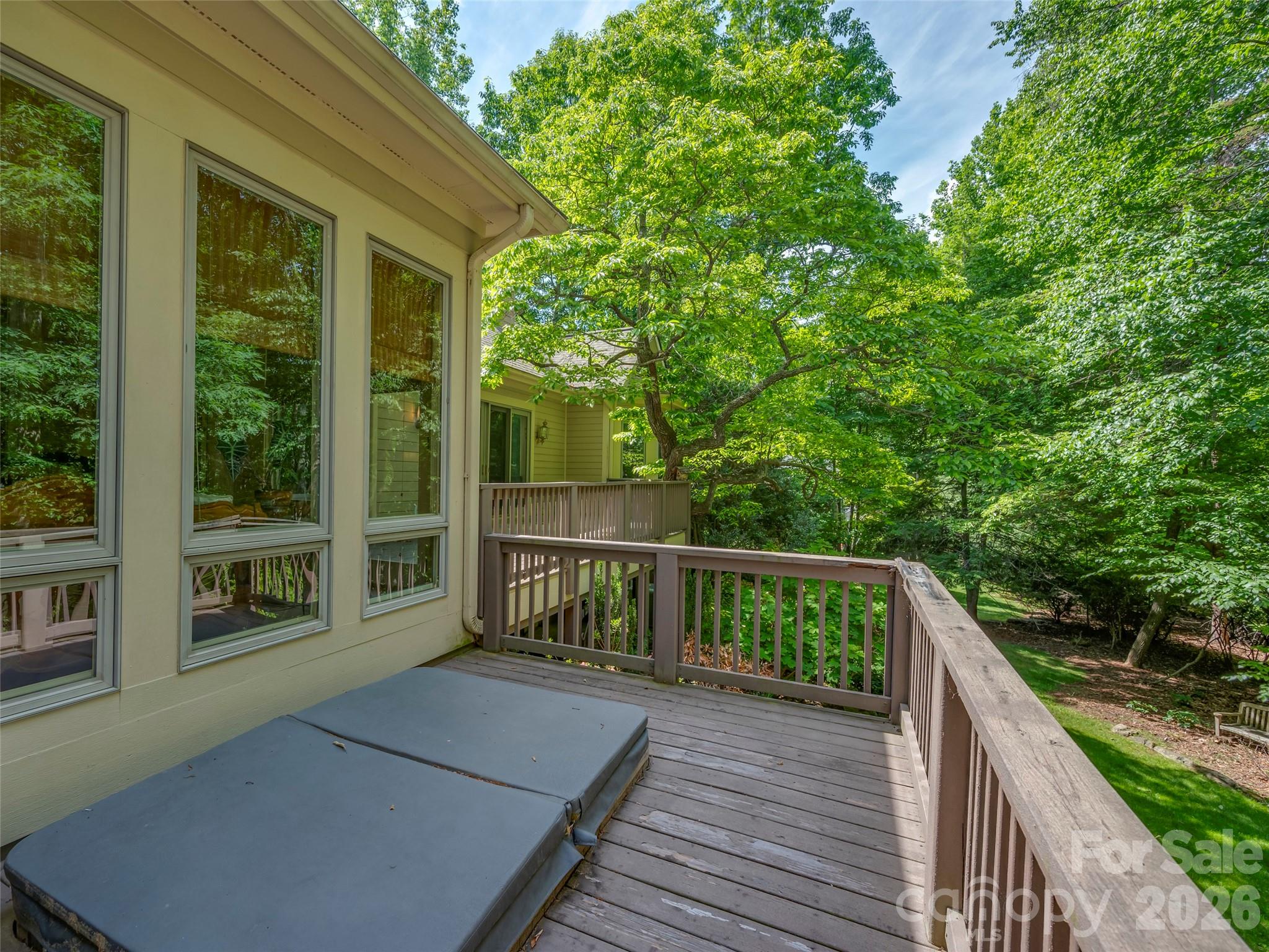 110 Little Cherokee Ridge Property Photo 34