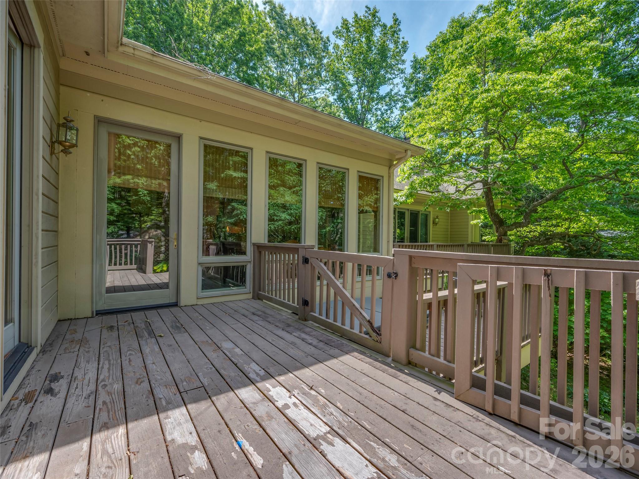 110 Little Cherokee Ridge Property Photo 35