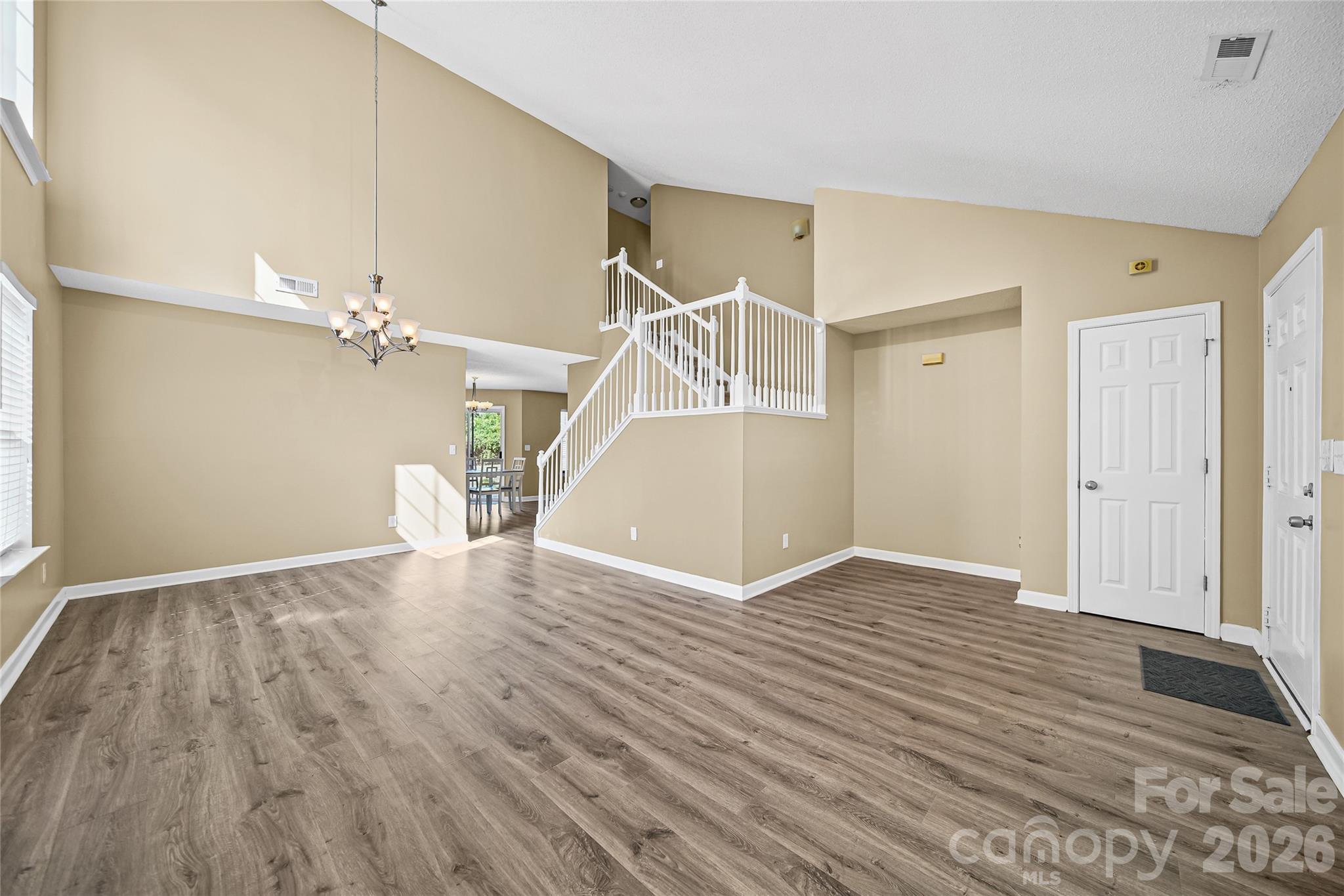 9233 Simonton Drive Property Photo 4