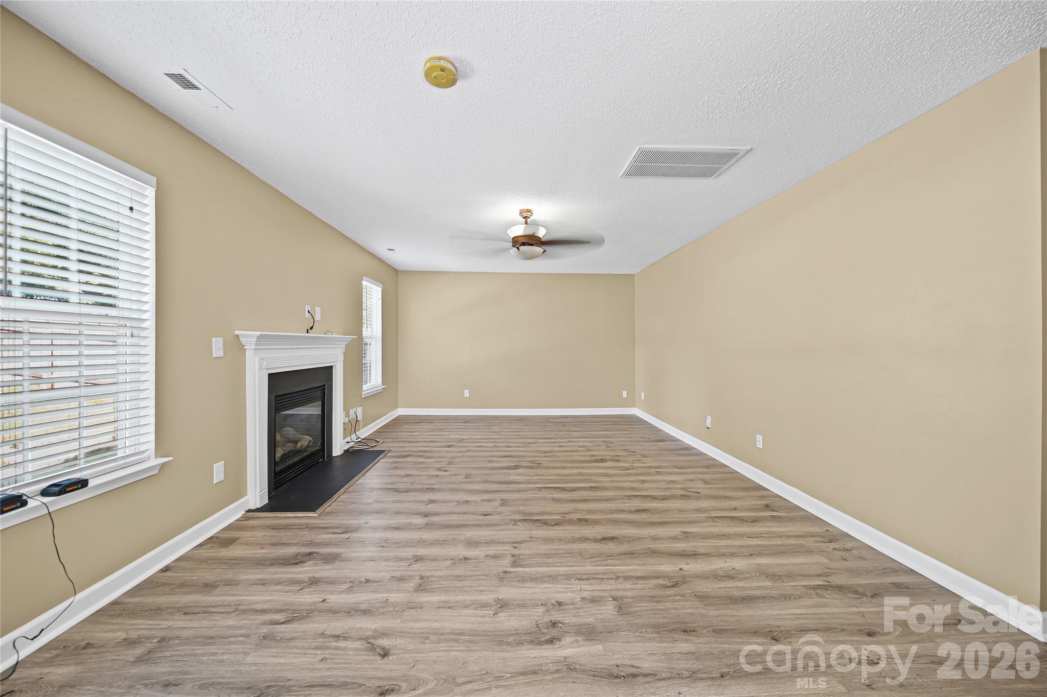 9233 Simonton Drive Property Photo 11