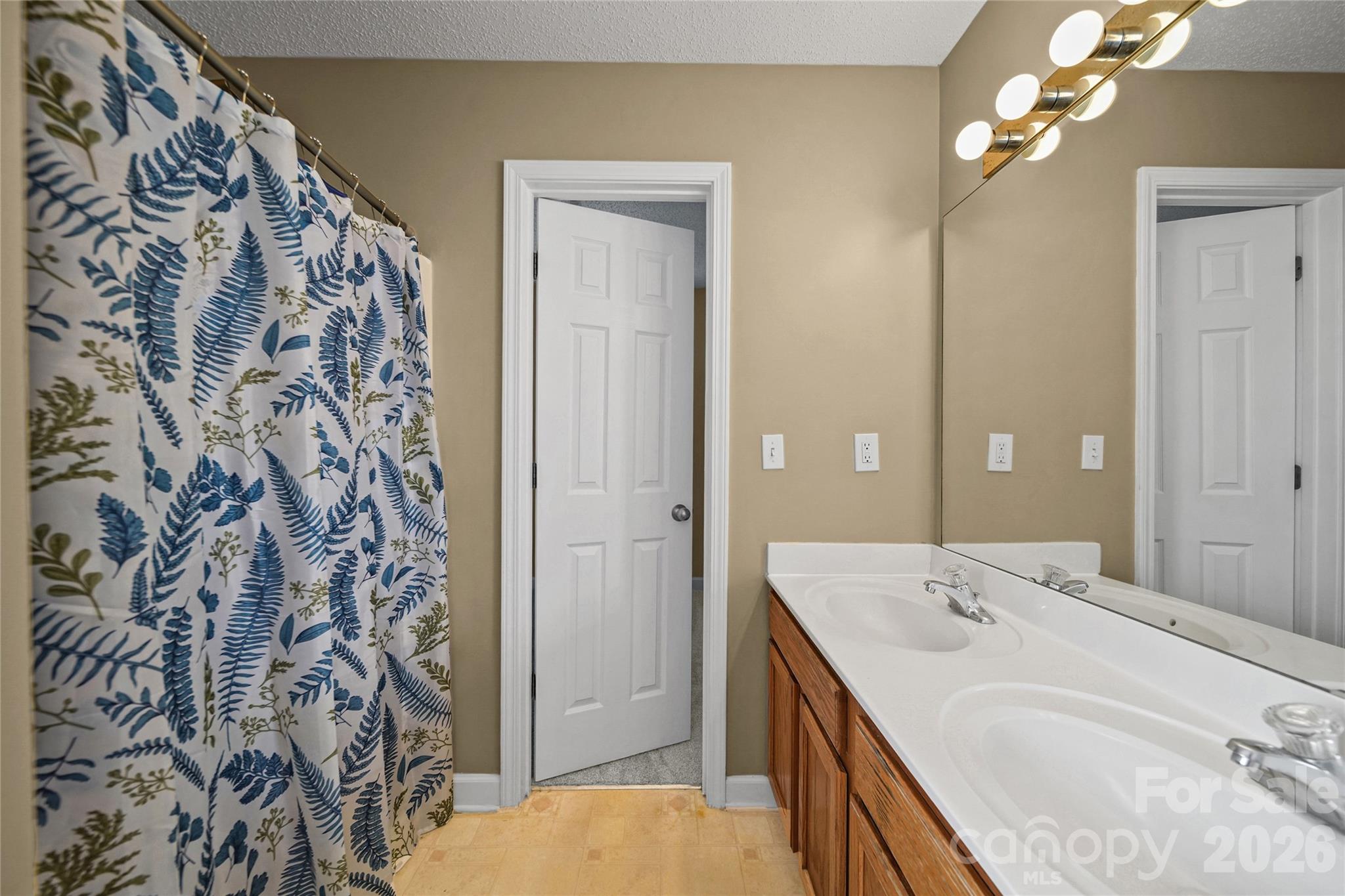 9233 Simonton Drive Property Photo 23