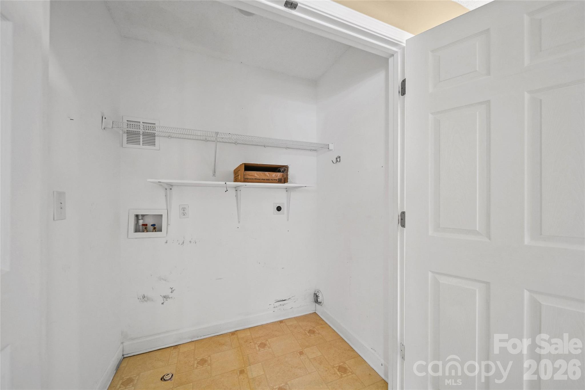 9233 Simonton Drive Property Photo 30