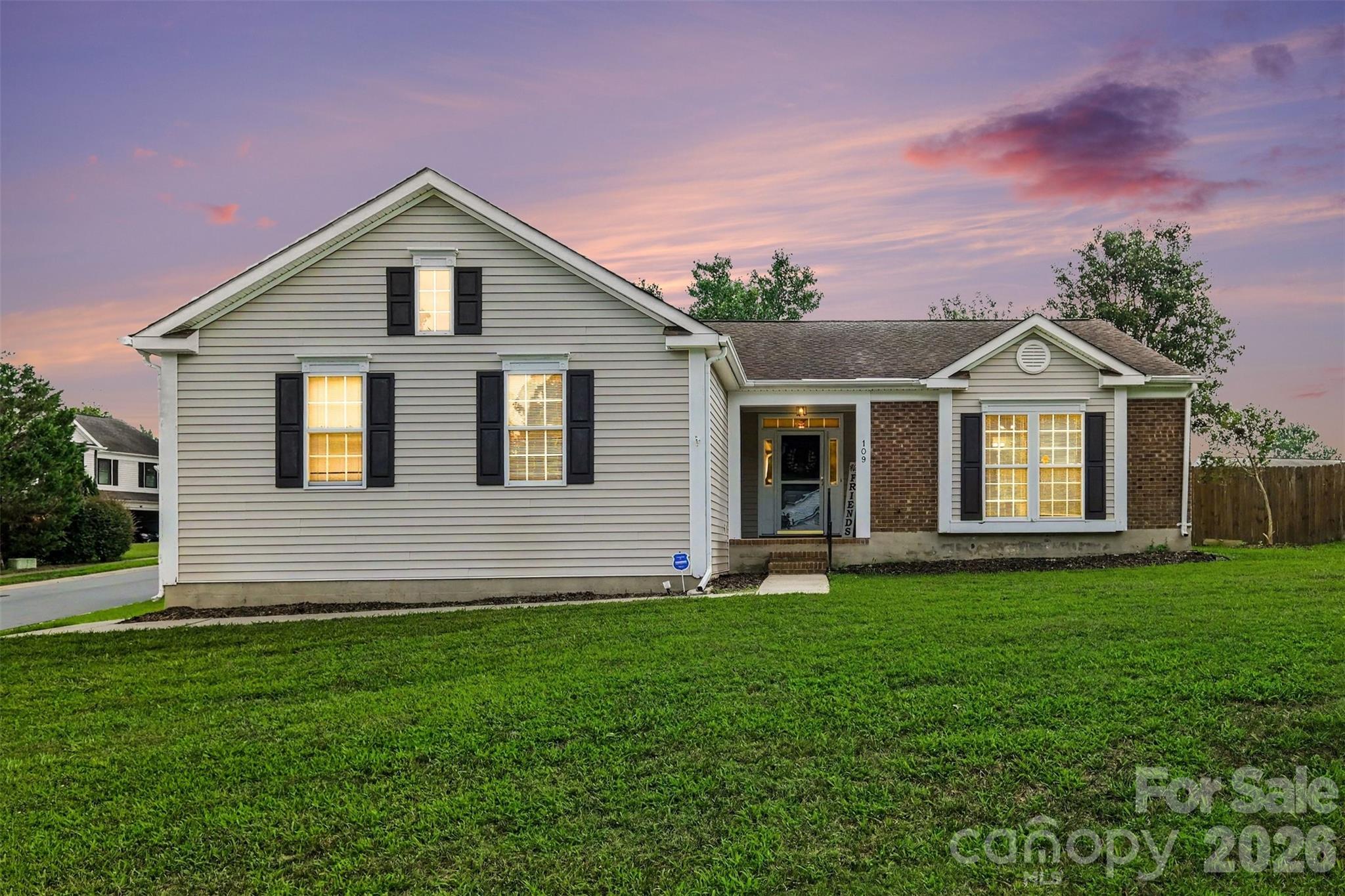 109 Brookstone Drive Property Photo 1