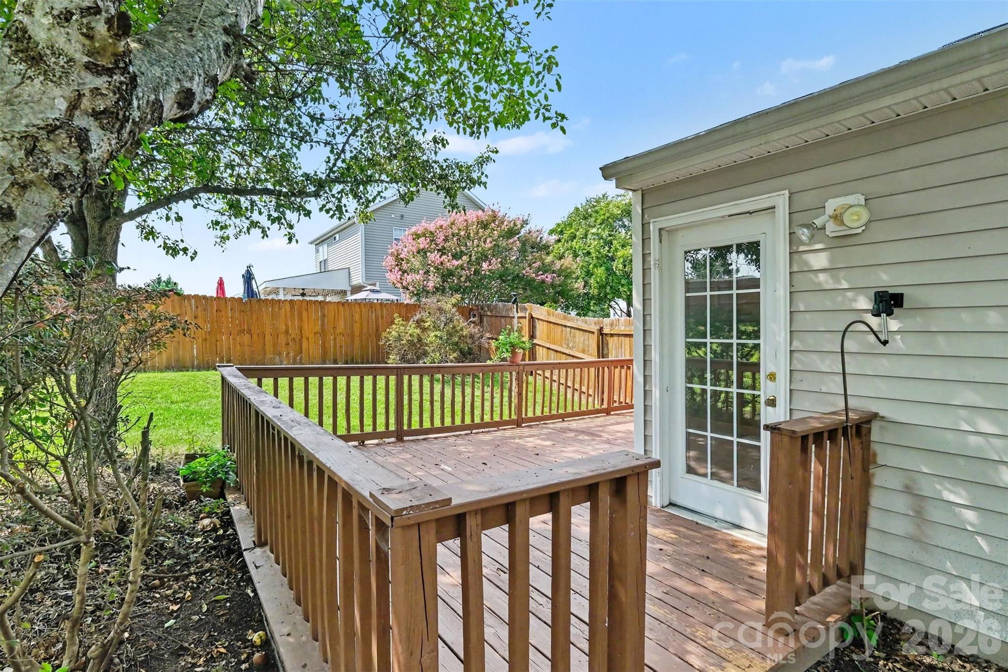 109 Brookstone Drive Property Photo 25