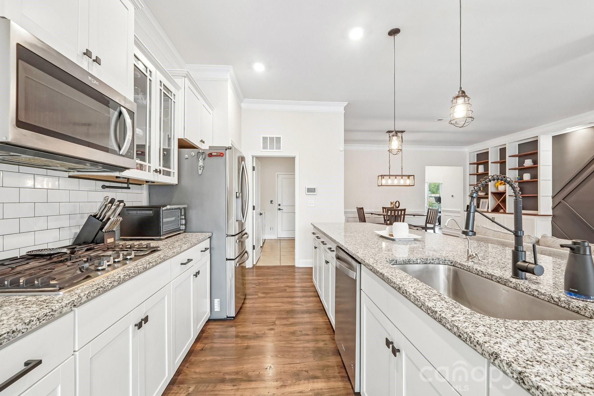103 Cup Chase Drive Property Photo 9