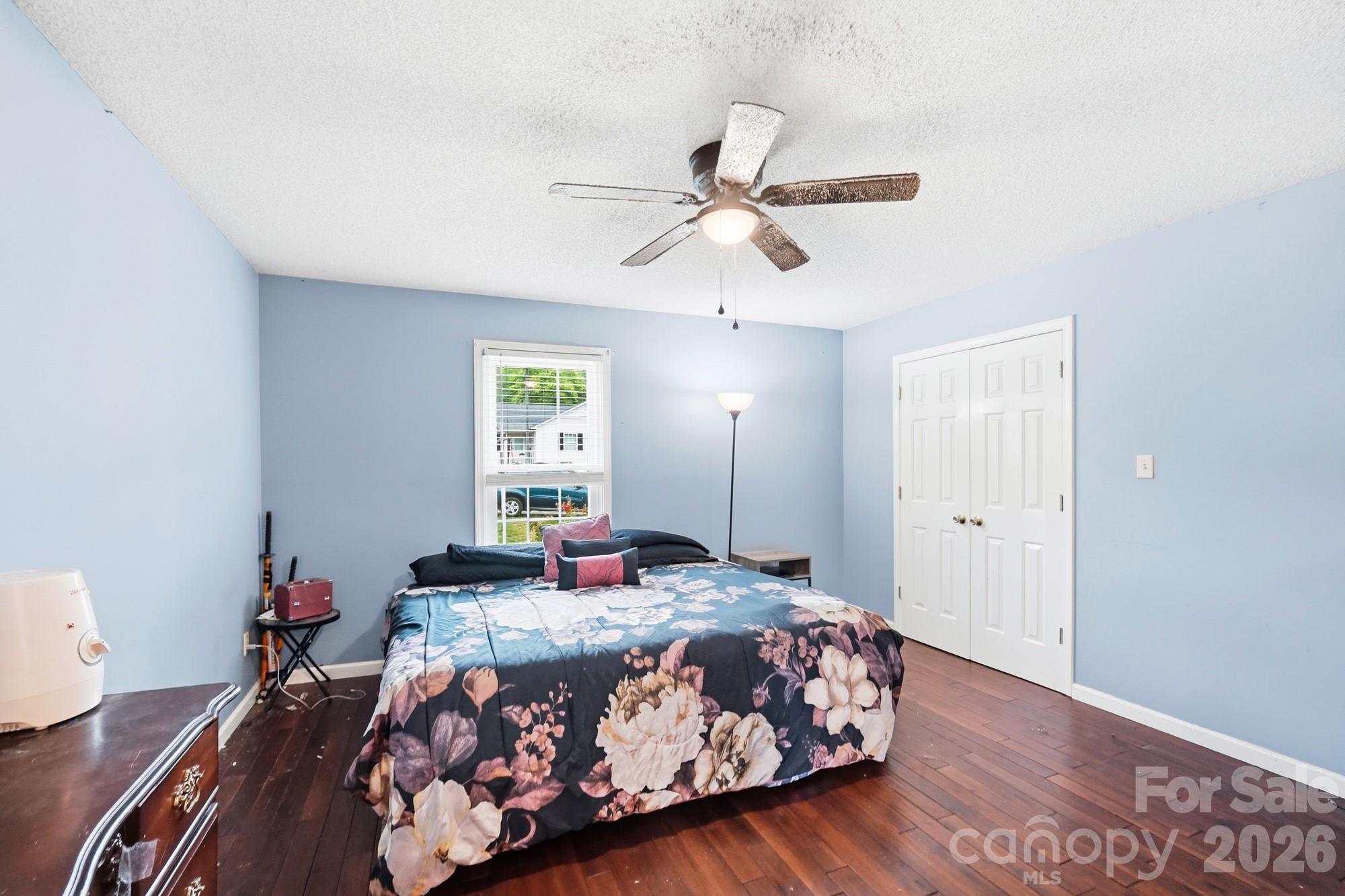 1114 Lakeview Street Property Photo 22