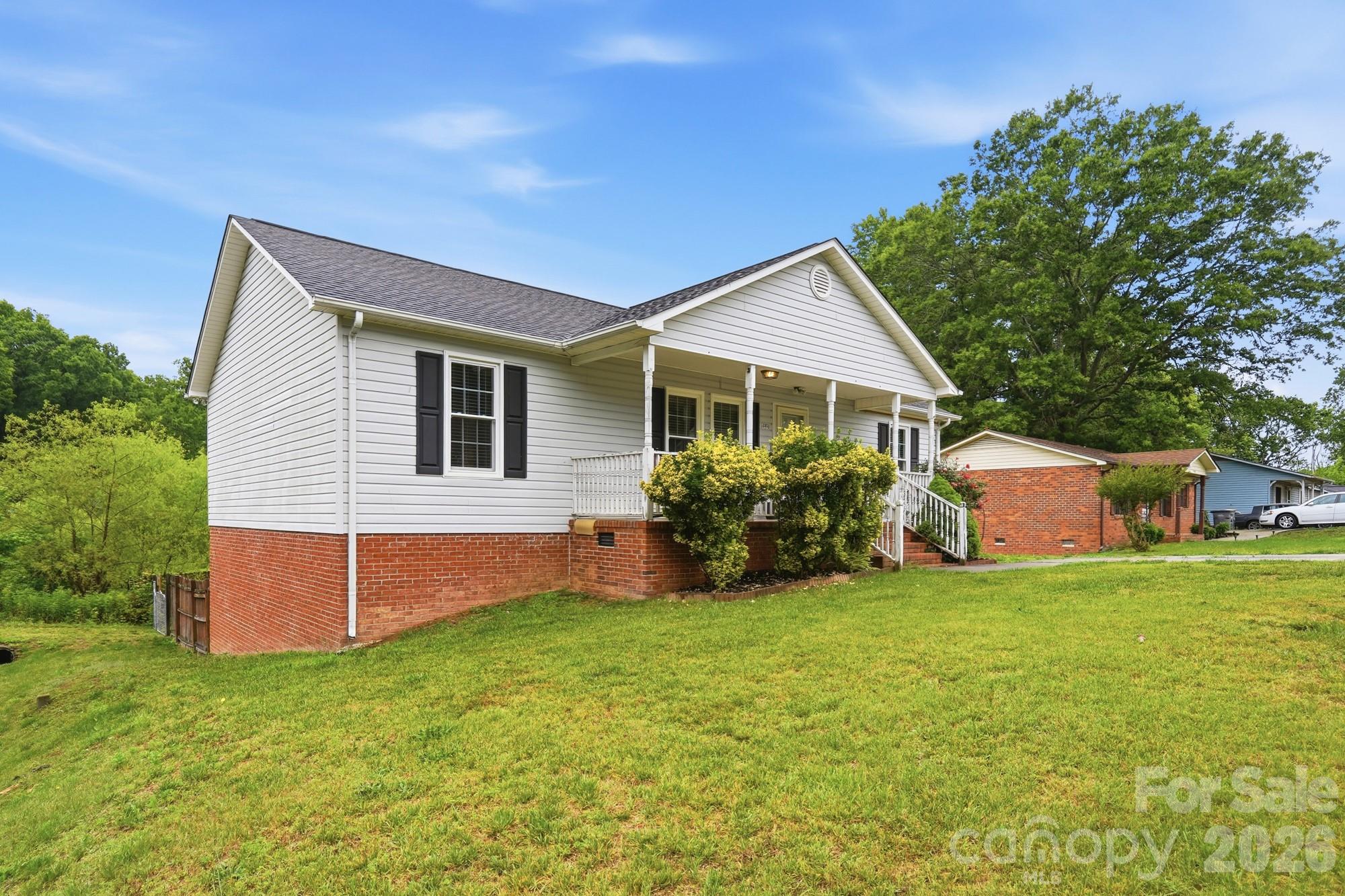 1114 Lakeview Street Property Photo 27