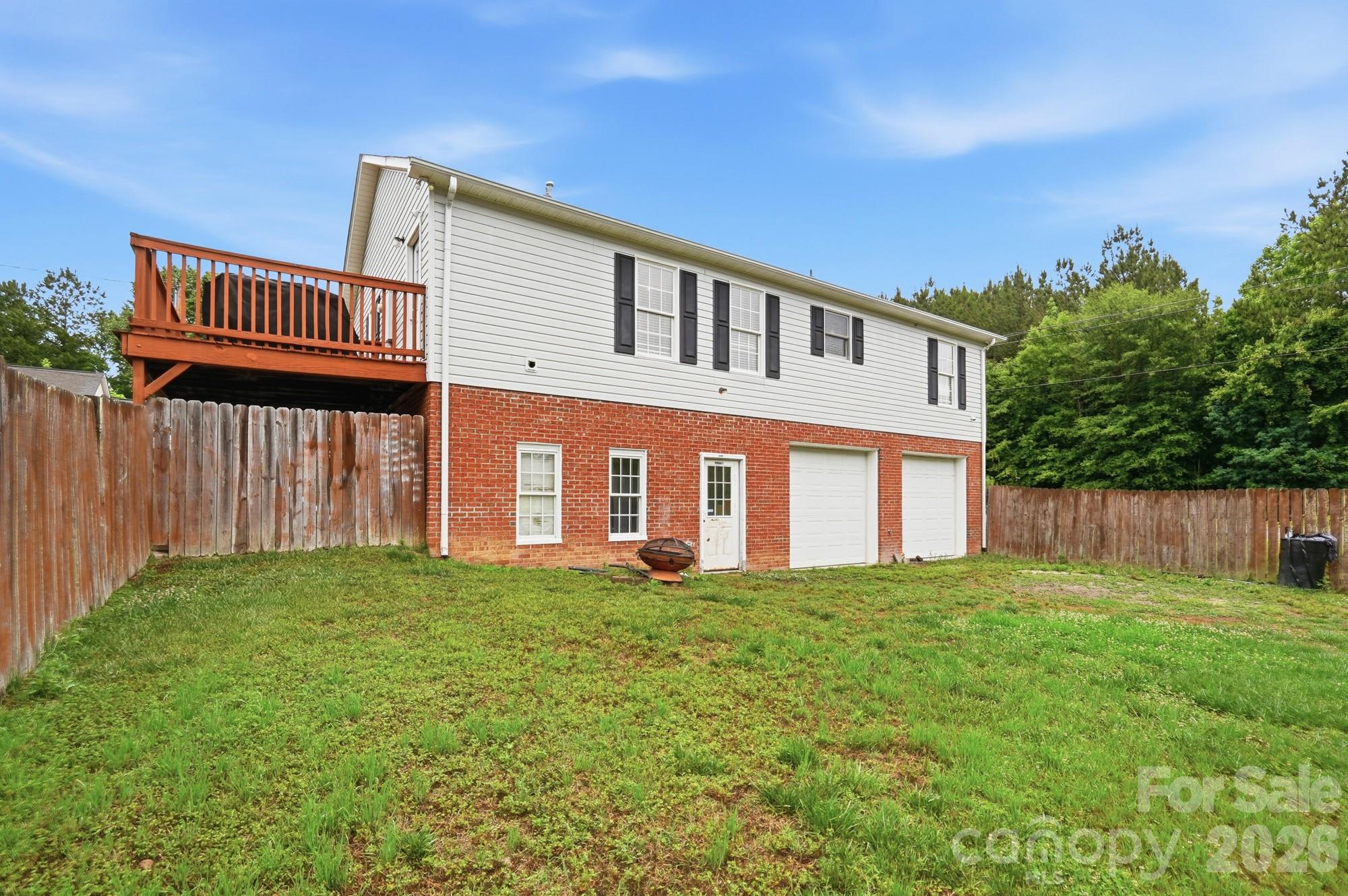 1114 Lakeview Street Property Photo 29