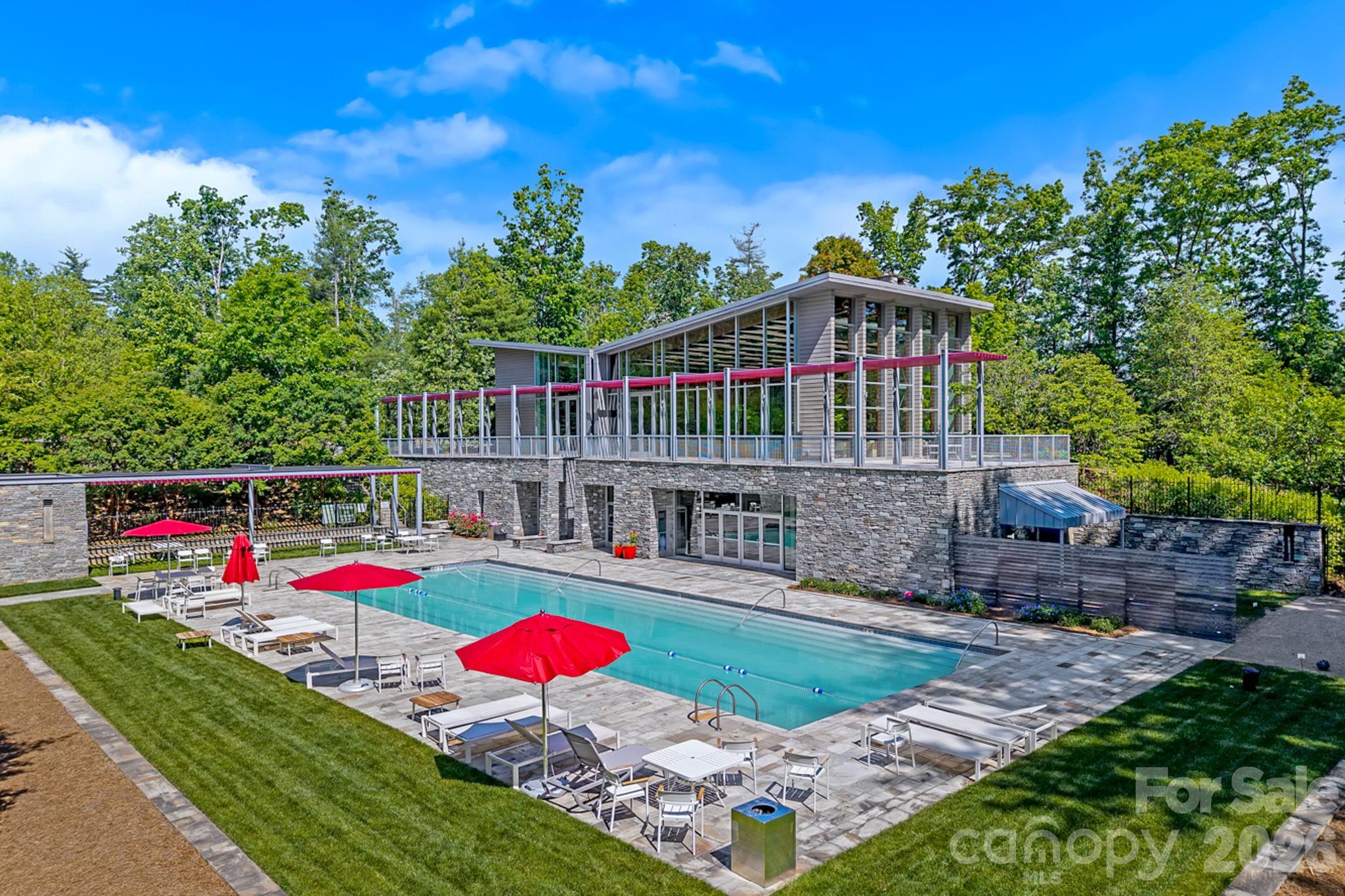 325 Flowering Vine Court Property Photo 6