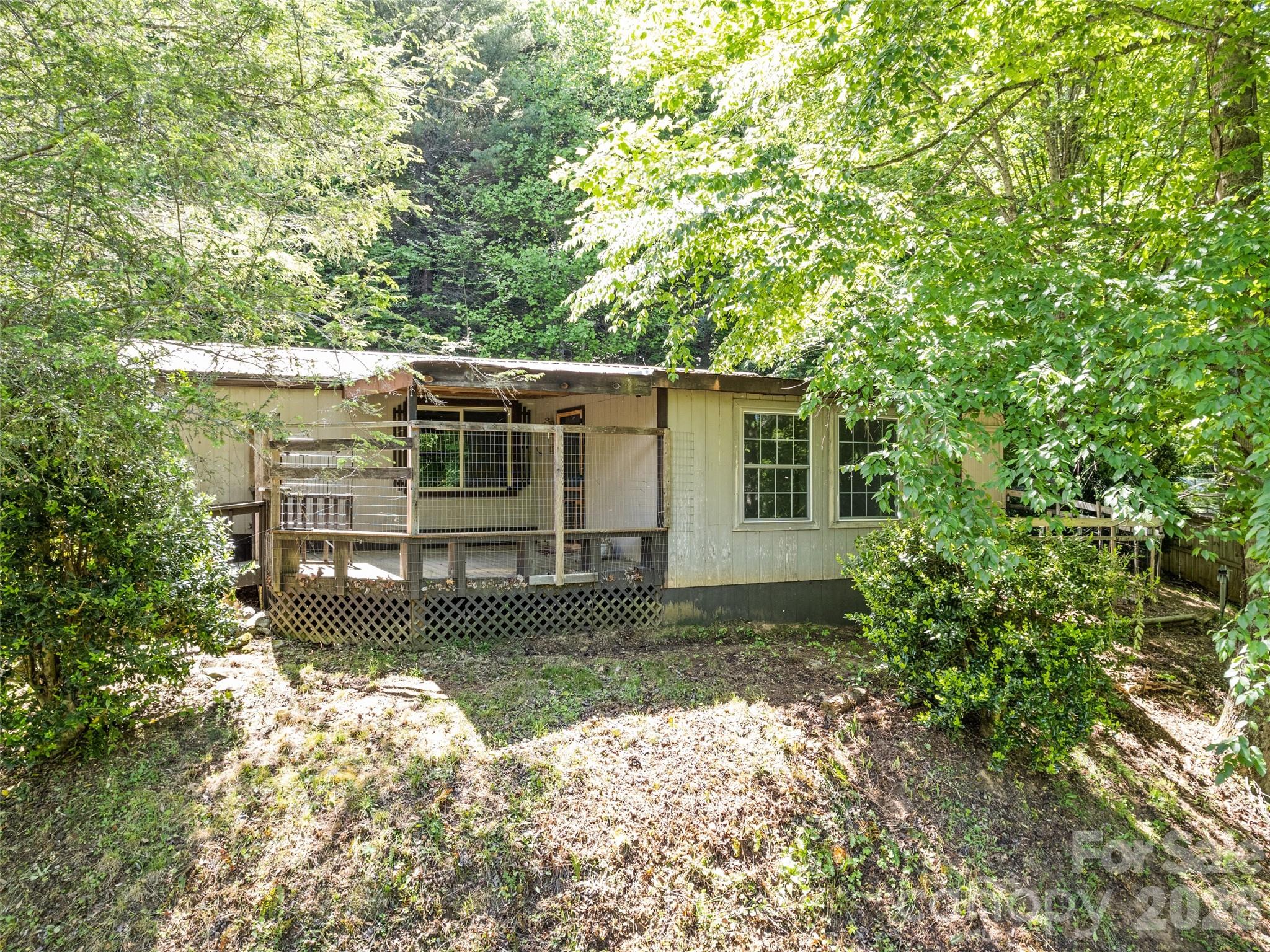 102 Serenity Lane Property Photo 1
