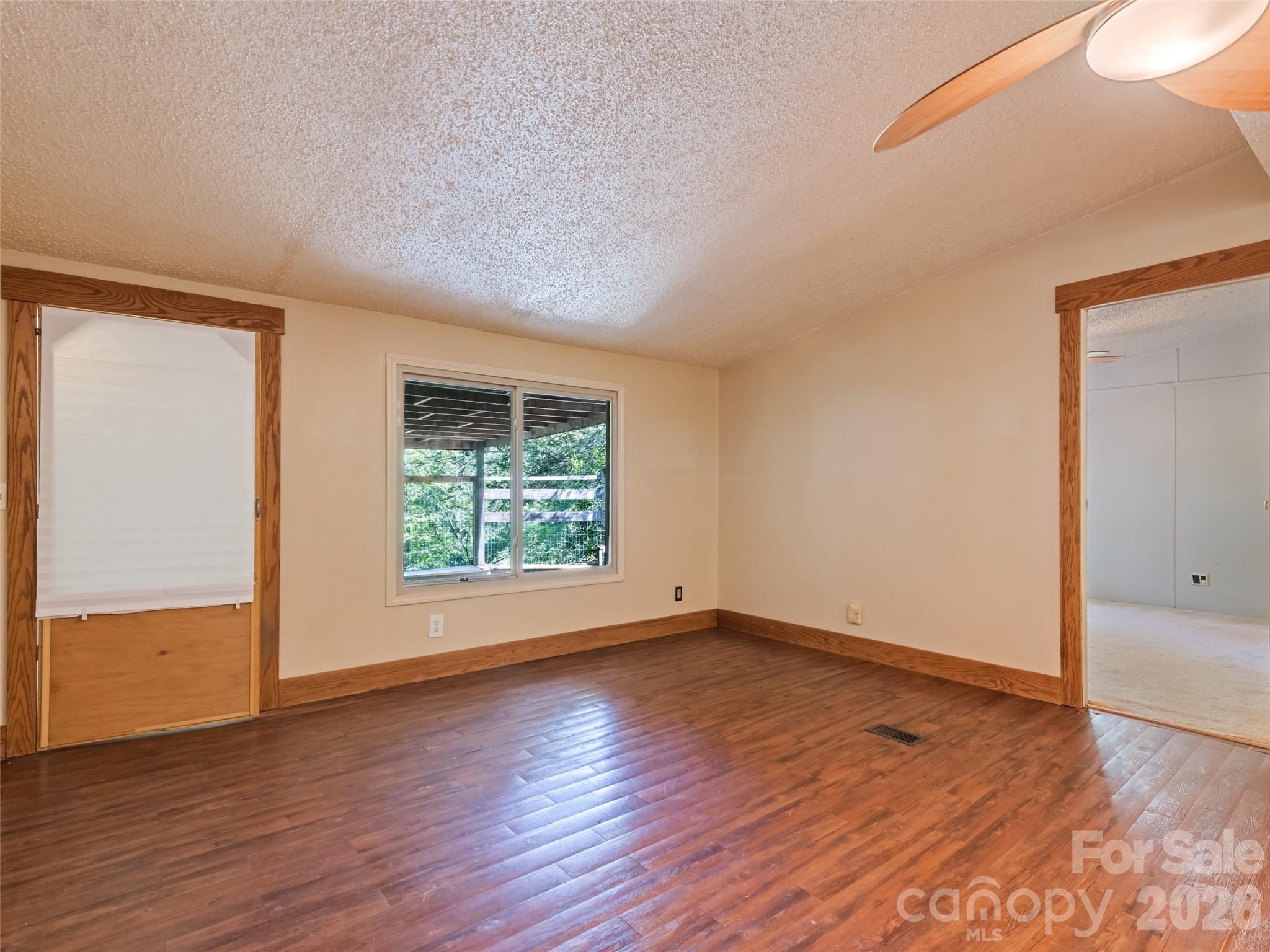 102 Serenity Lane Property Photo 15