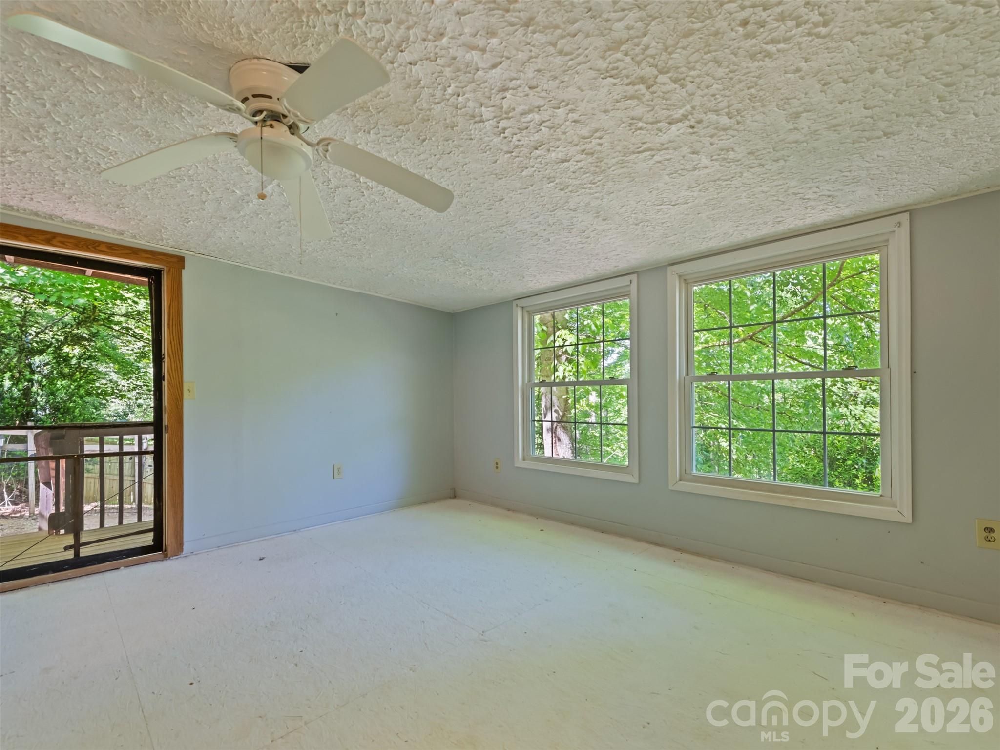 102 Serenity Lane Property Photo 29