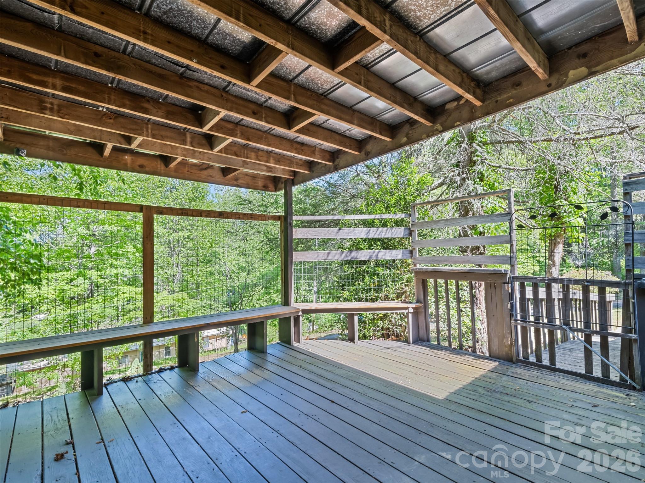 102 Serenity Lane Property Photo 31