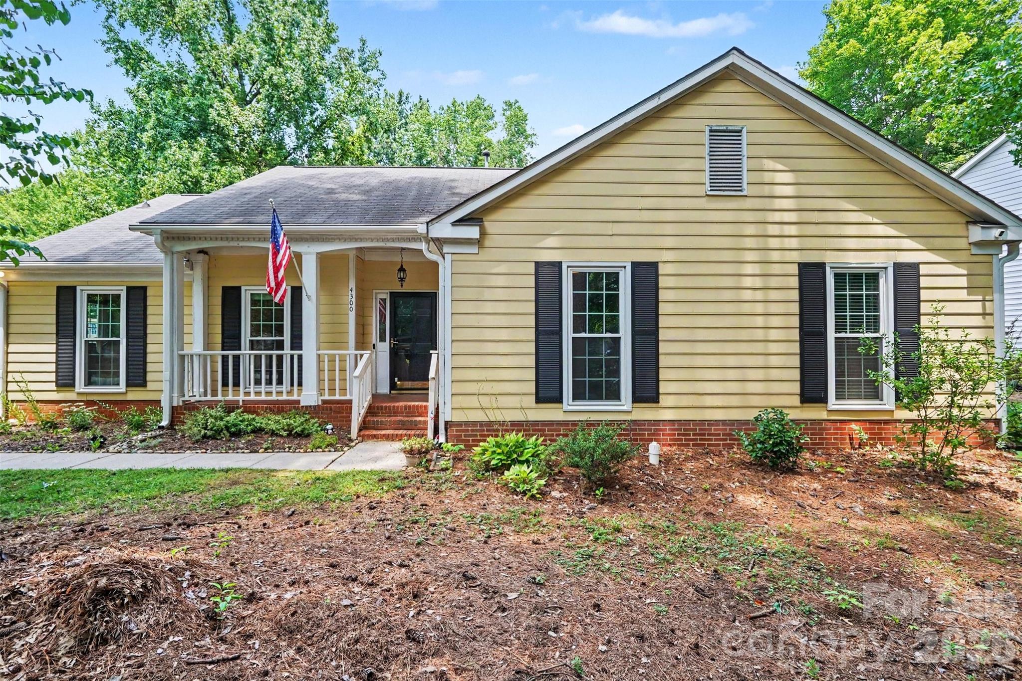 4300 Saxonbury Way Property Photo 1