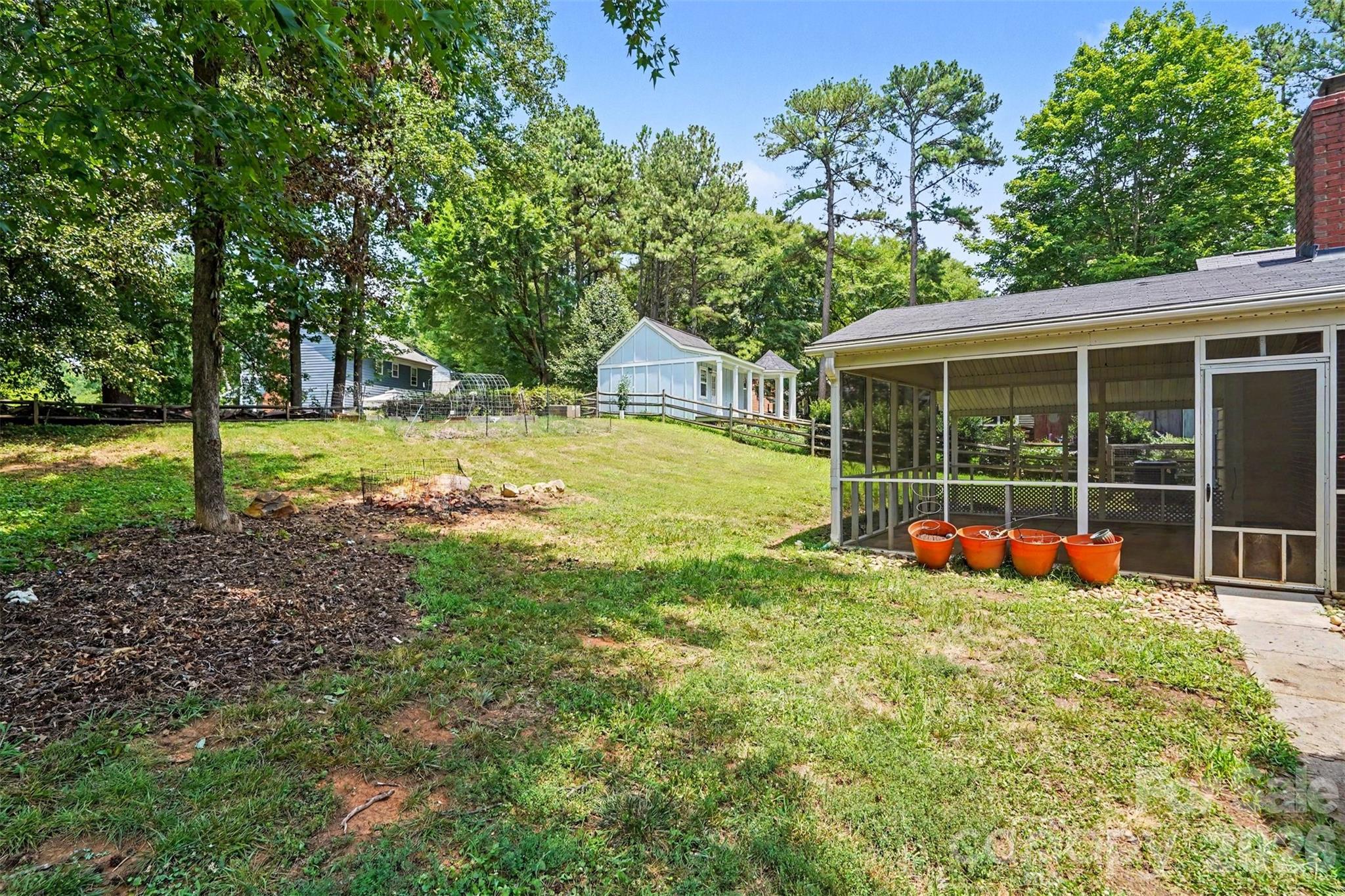 4300 Saxonbury Way Property Photo 2