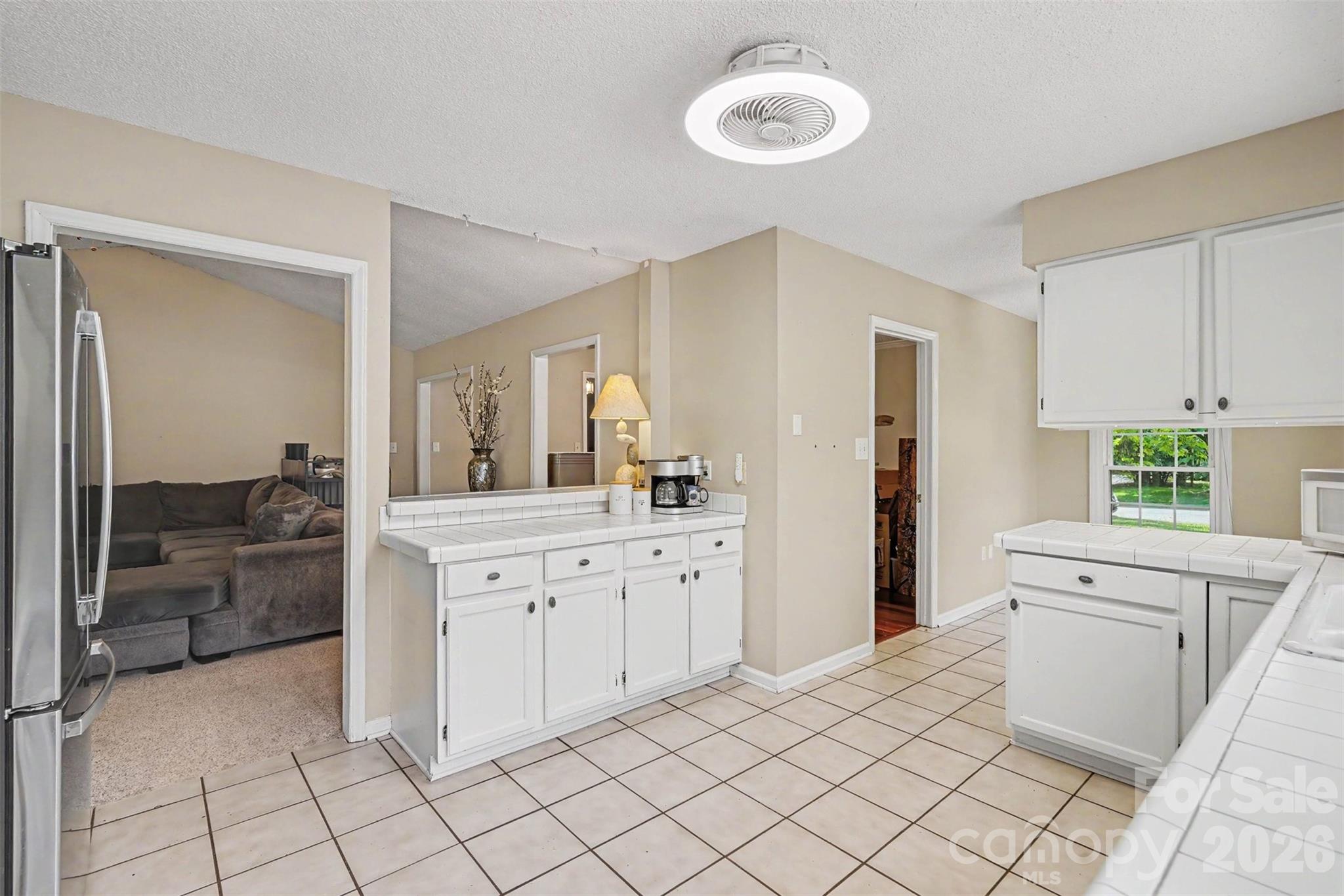 4300 Saxonbury Way Property Photo 10