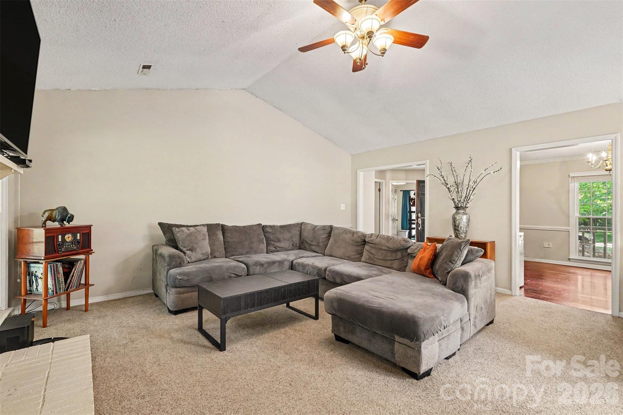 4300 Saxonbury Way Property Photo 18
