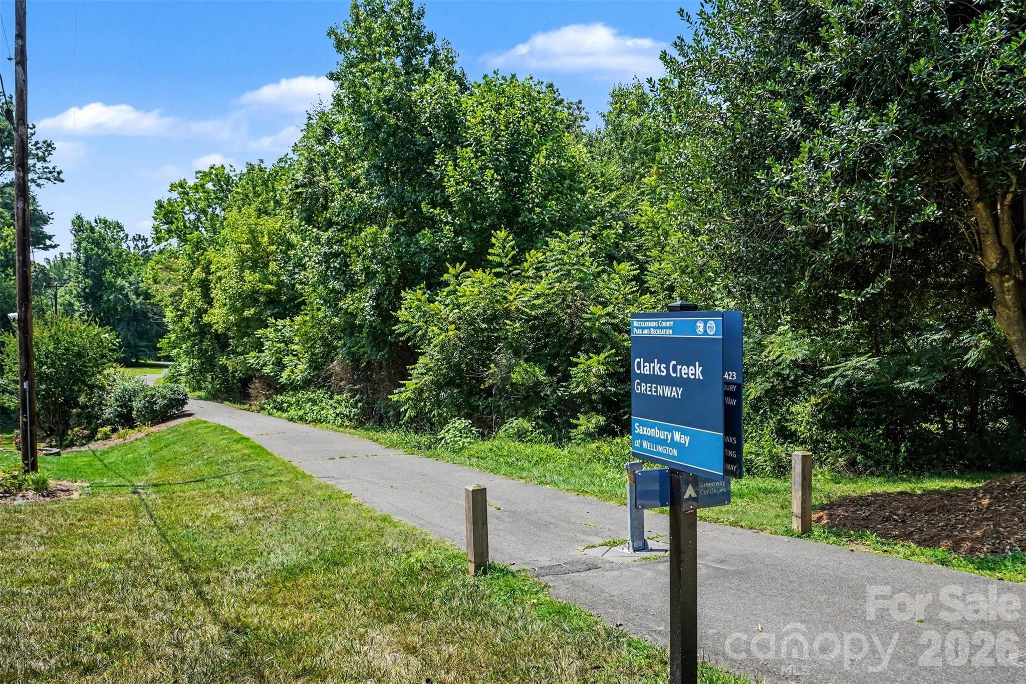 4300 Saxonbury Way Property Photo 33