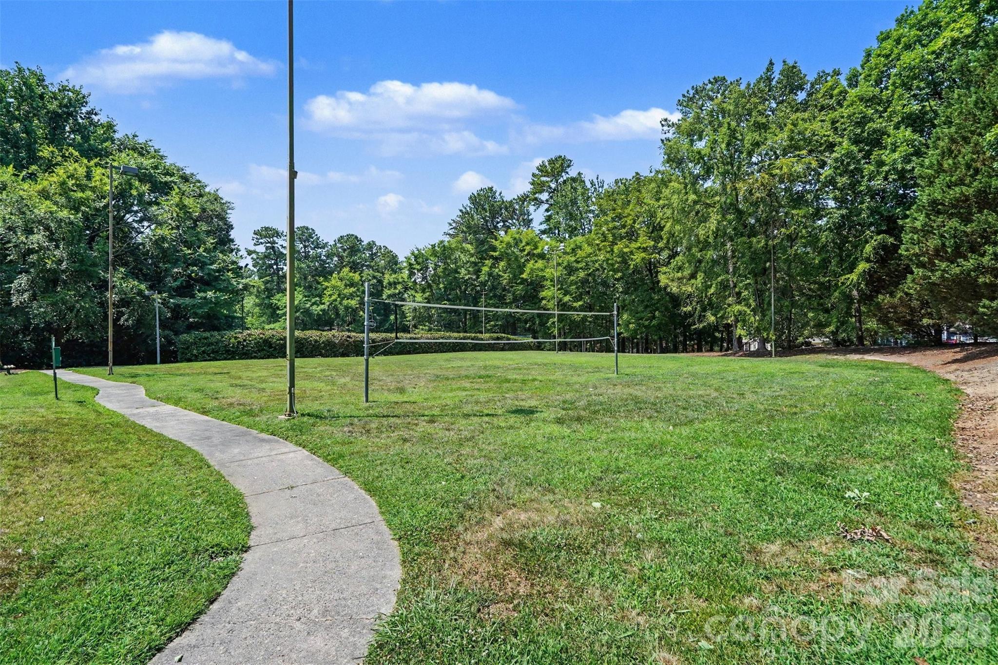 4300 Saxonbury Way Property Photo 35