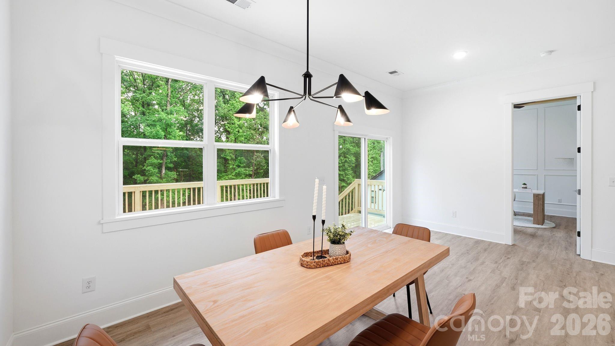 825 Breezewood Drive Property Photo 13