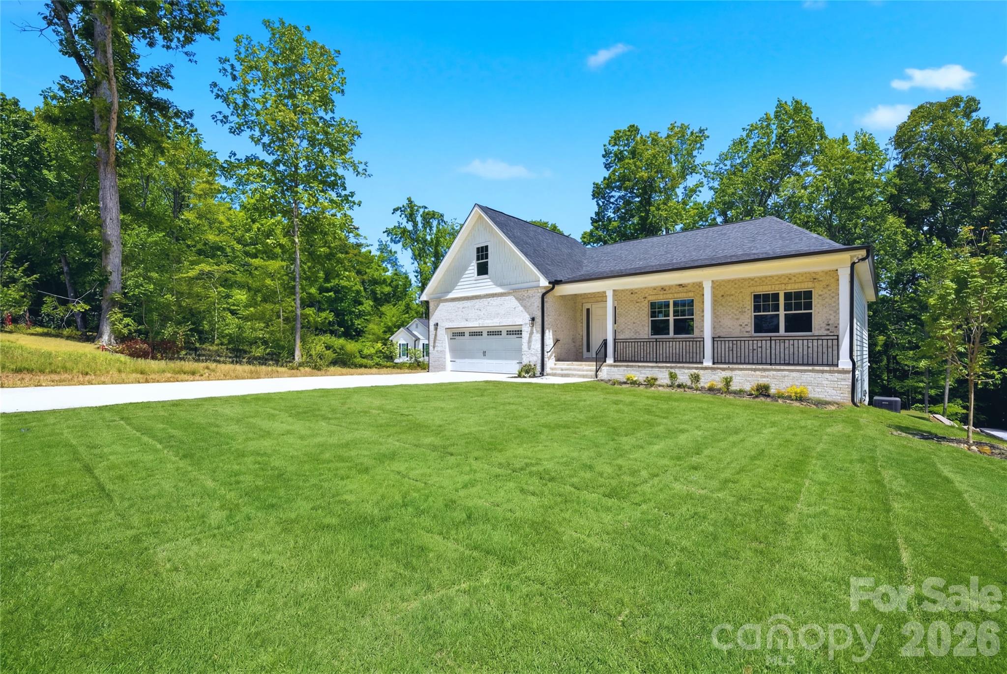825 Breezewood Drive Property Photo 37