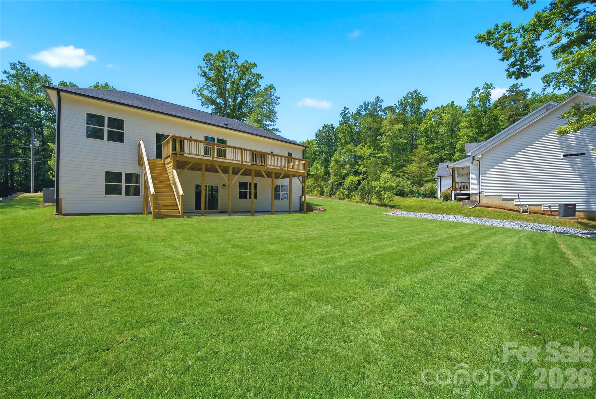 825 Breezewood Drive Property Photo 39