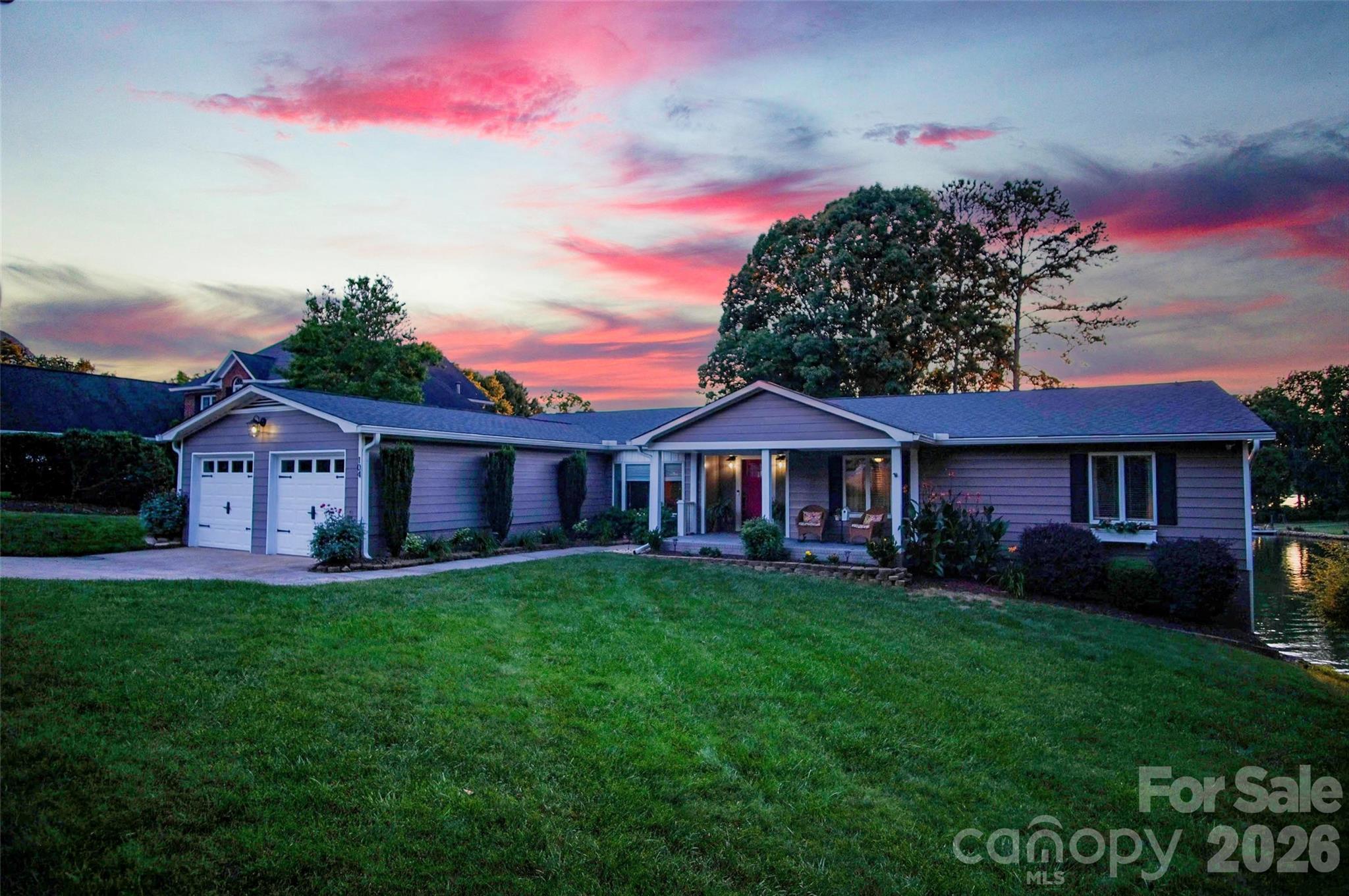 104 Doral Court Property Photo 3