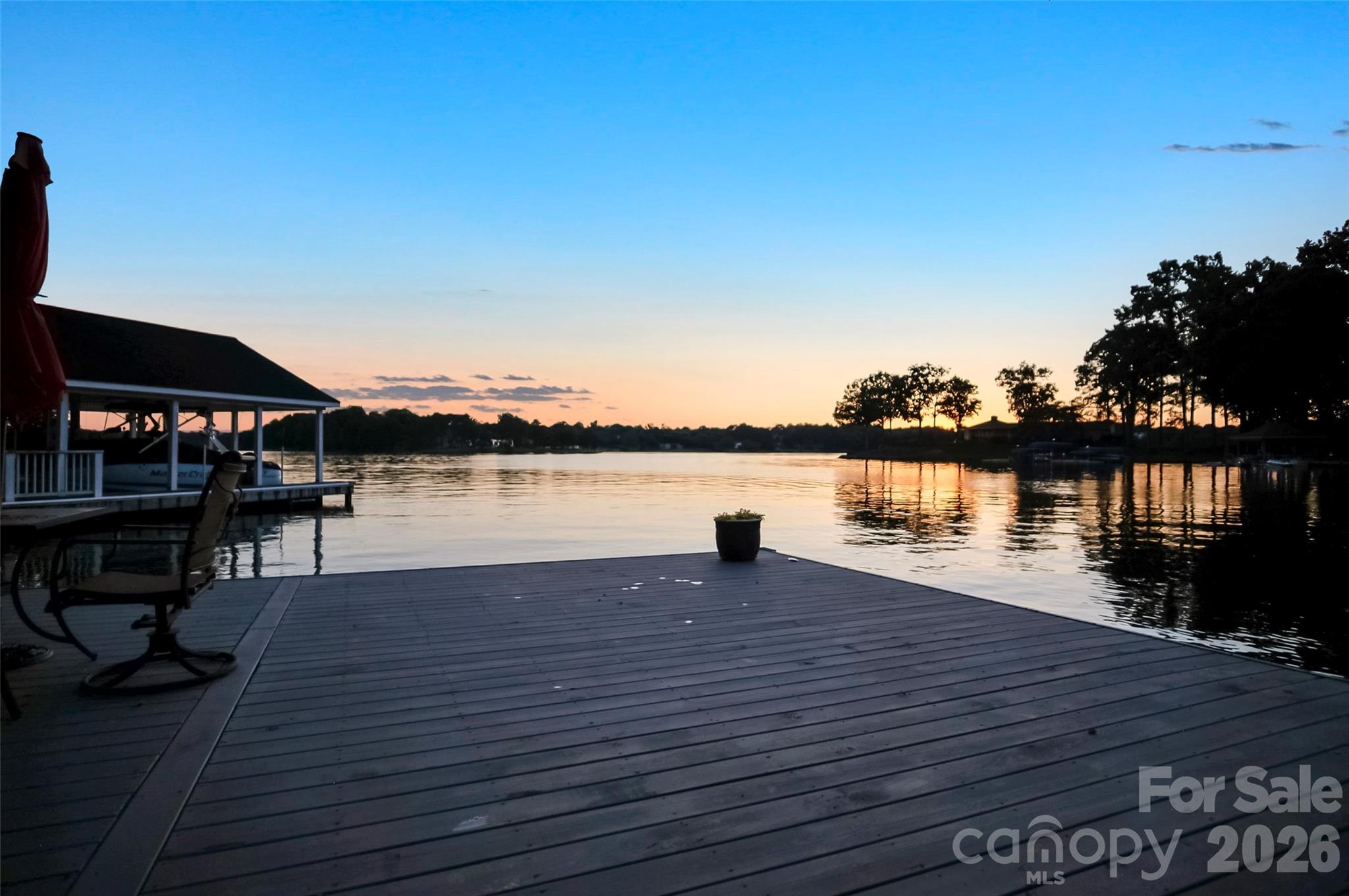 104 Doral Court Property Photo 6
