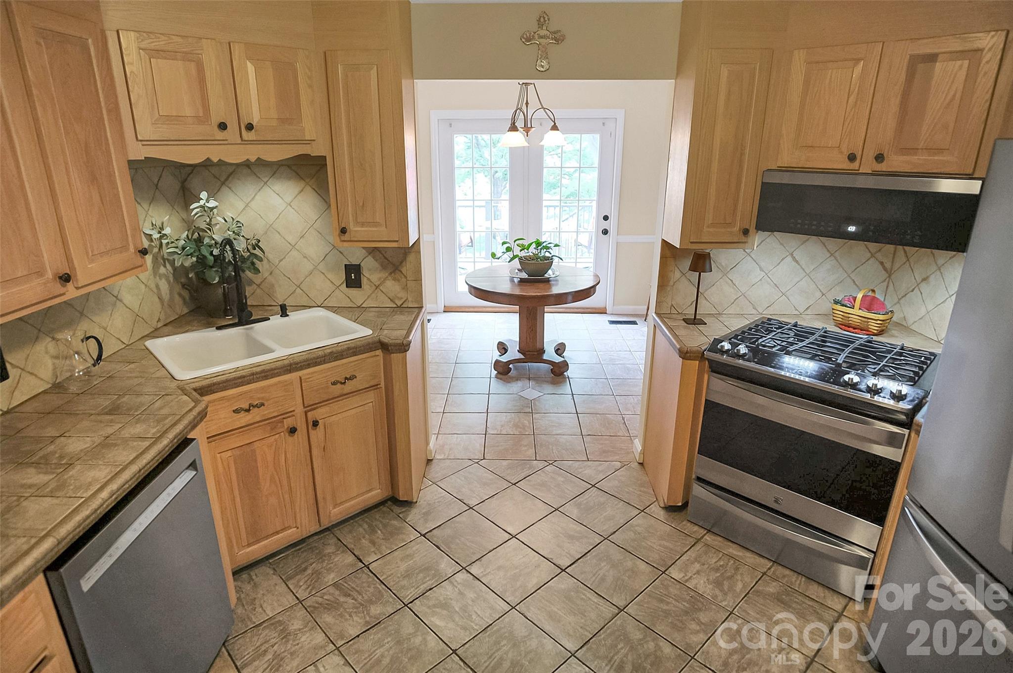 104 Doral Court Property Photo 17