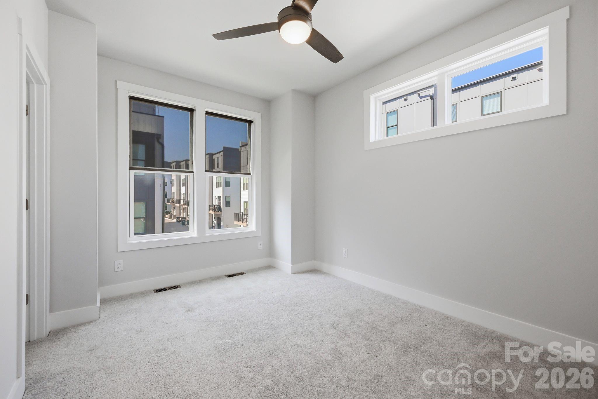 2120 Terwilliger Terrace Property Photo 35