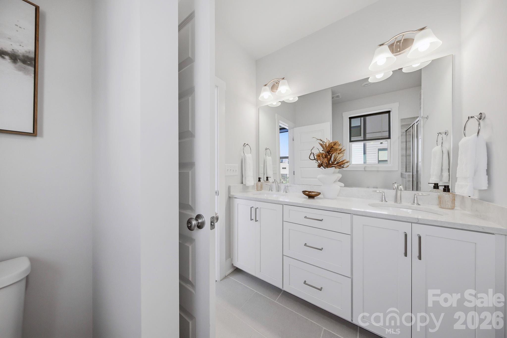 2120 Terwilliger Terrace Property Photo 40