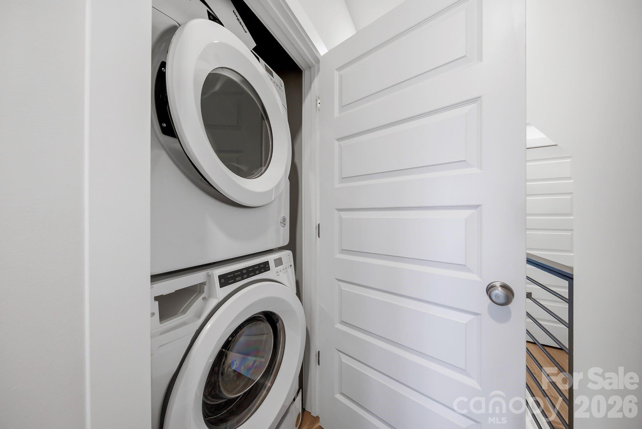 2120 Terwilliger Terrace Property Photo 43