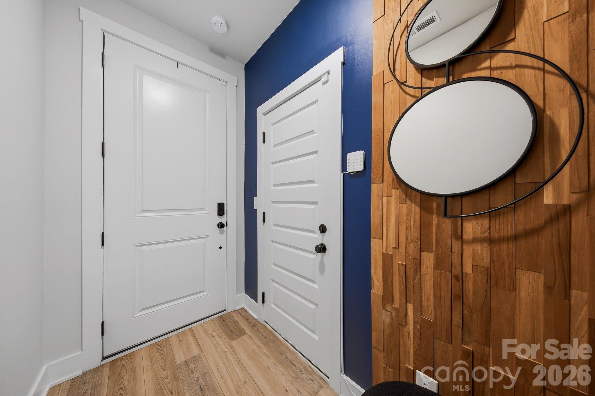 2120 Terwilliger Terrace Property Photo 44