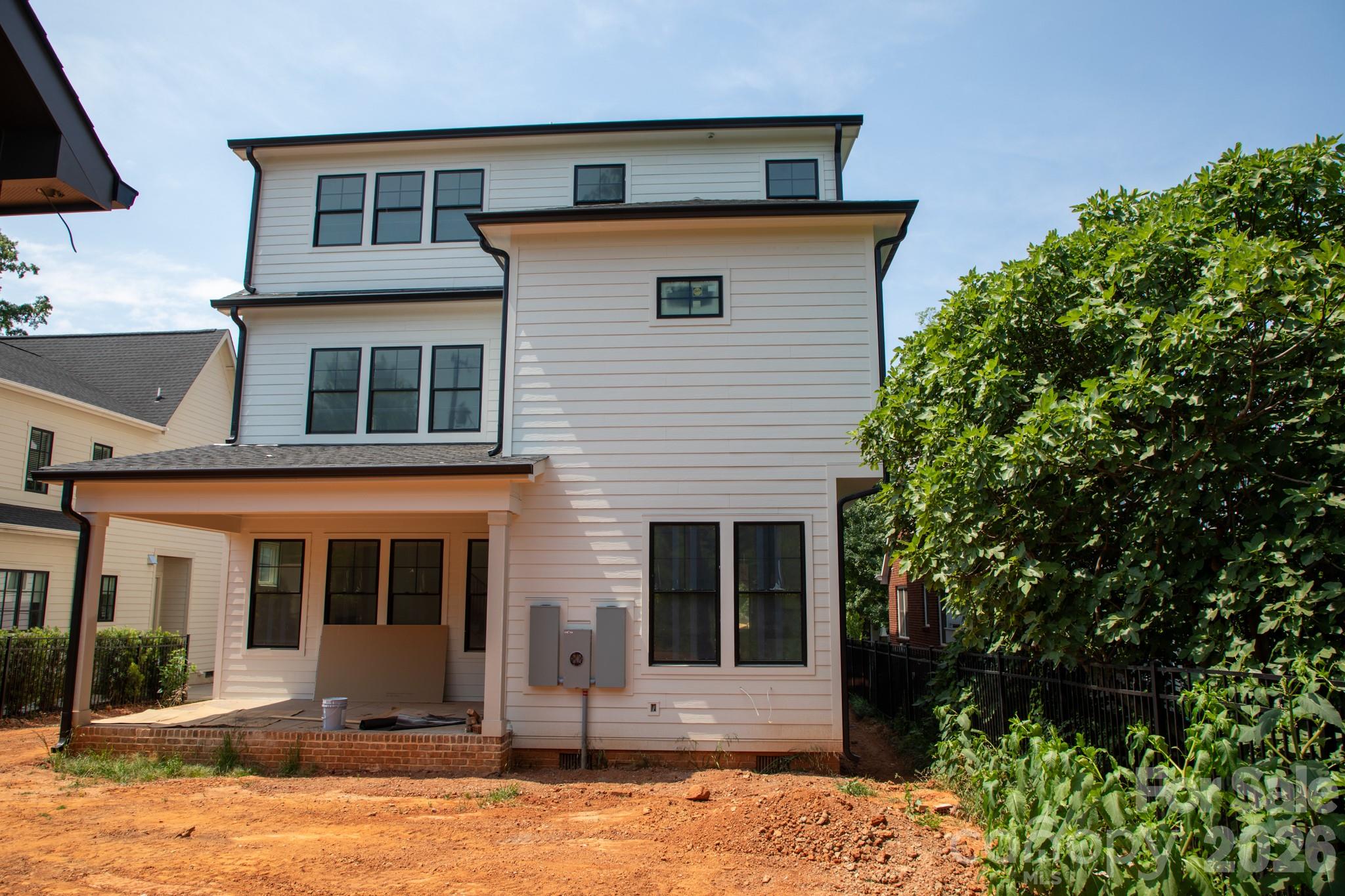 2205 Shenandoah Avenue Property Photo 3