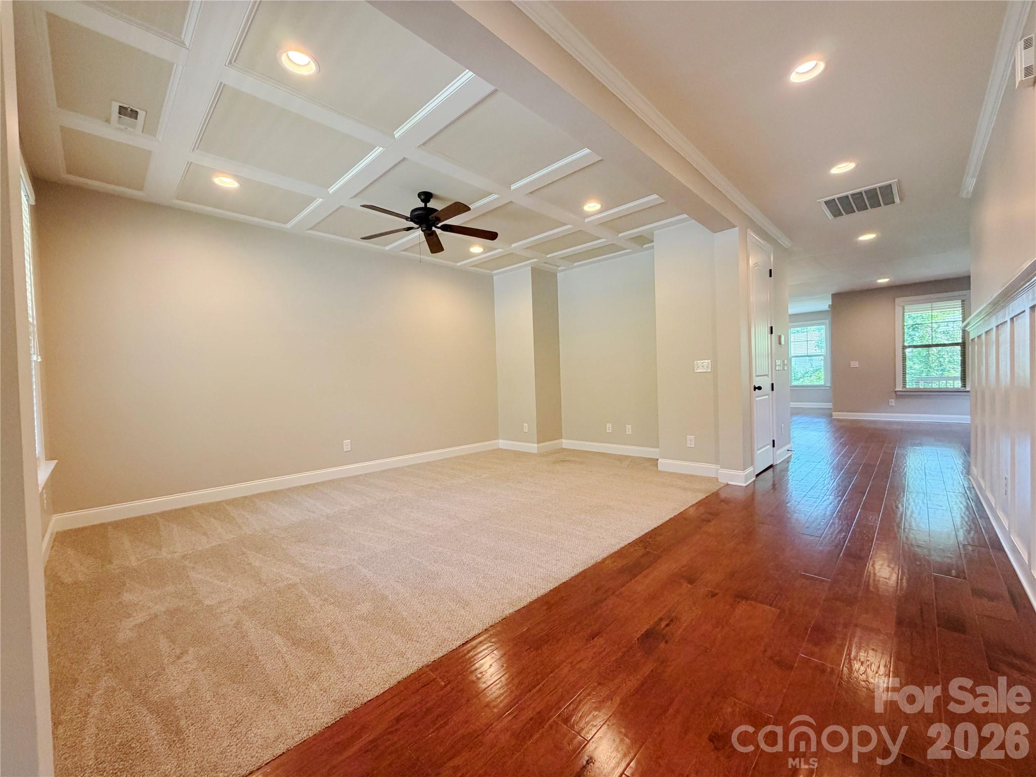 10403 Drake Hill Drive Property Photo 3