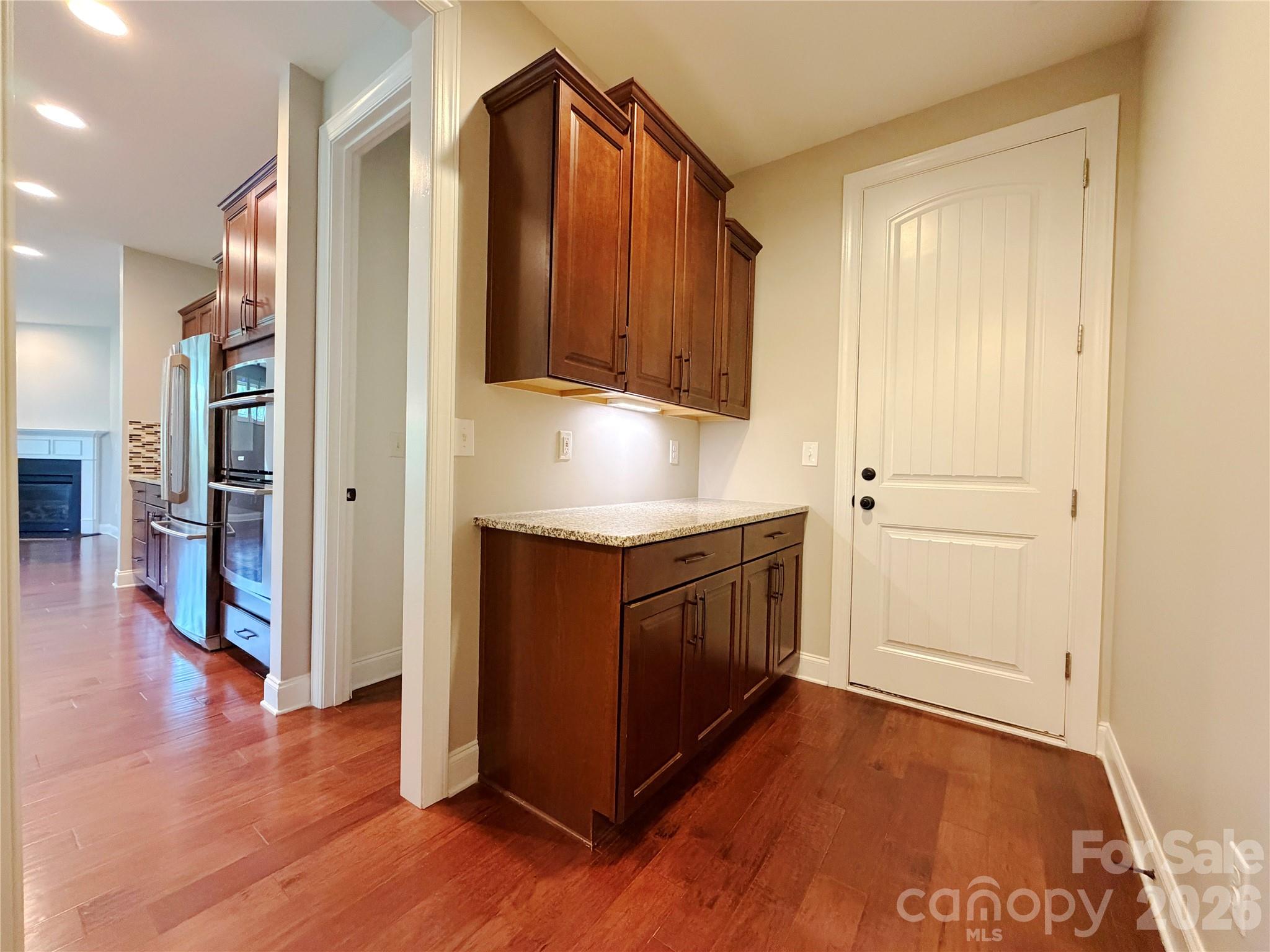 10403 Drake Hill Drive Property Photo 22