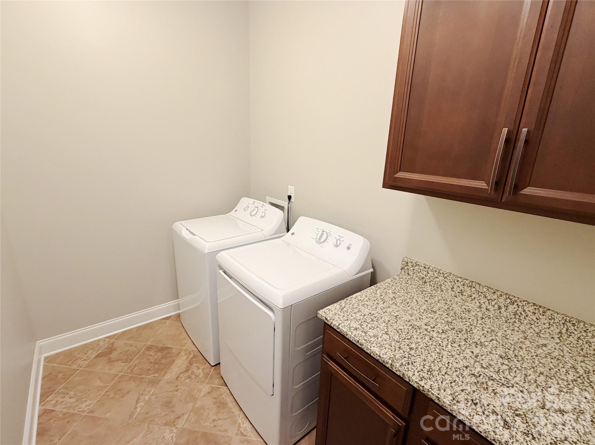 10403 Drake Hill Drive Property Photo 23