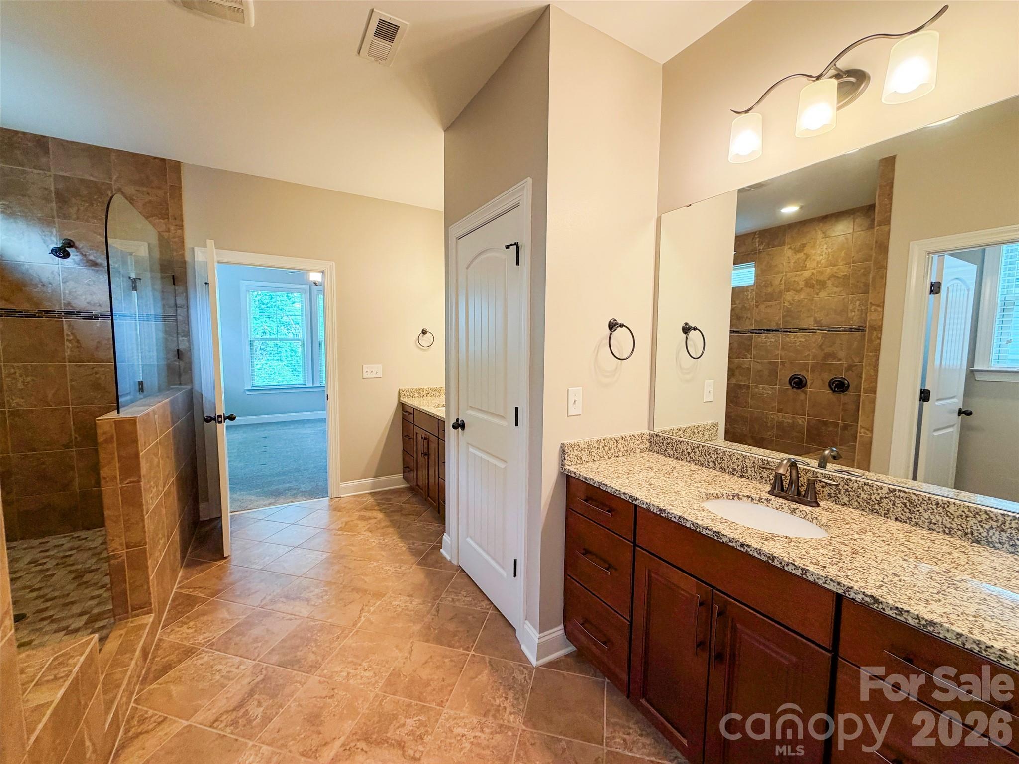 10403 Drake Hill Drive Property Photo 31